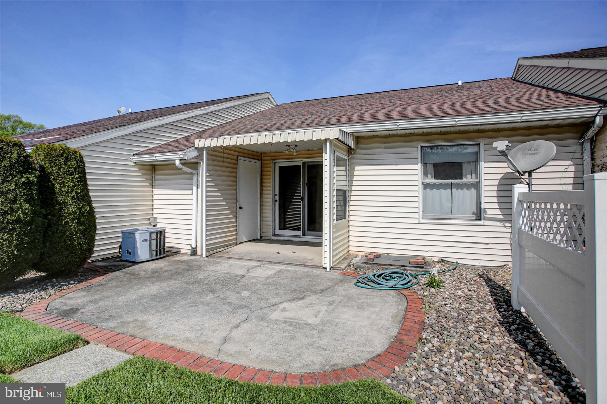RUSTIC HILL - Residential