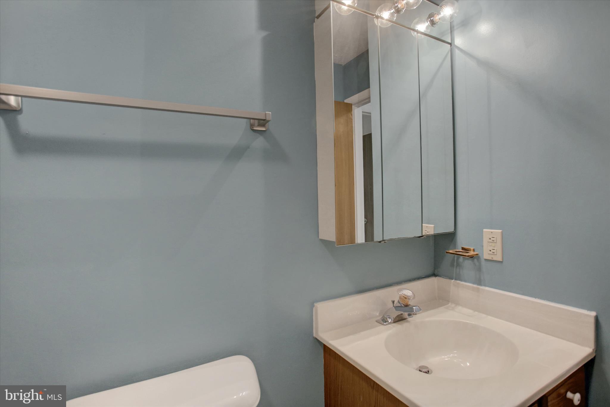 RUSTIC HILL - Residential