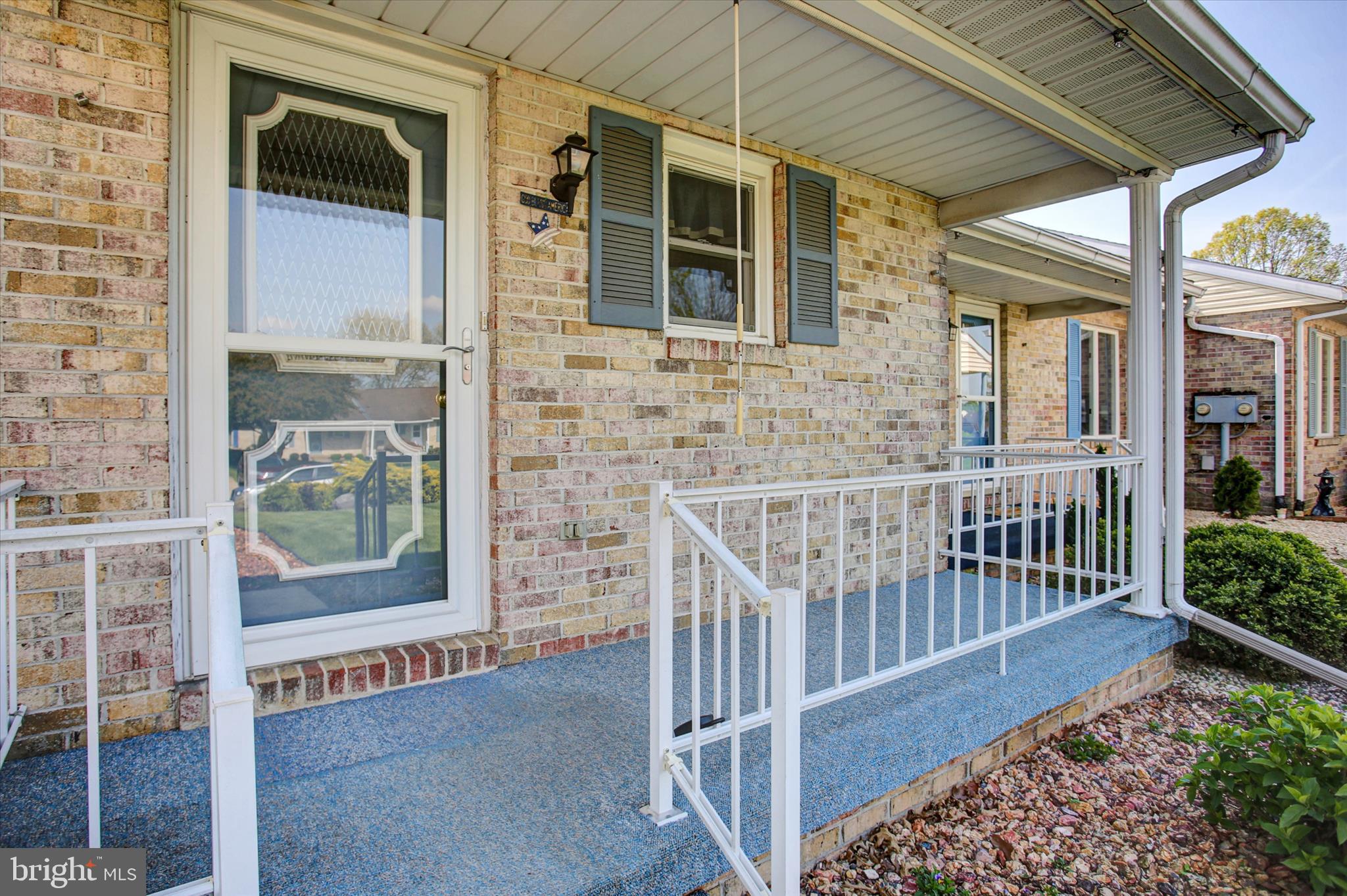 RUSTIC HILL - Residential