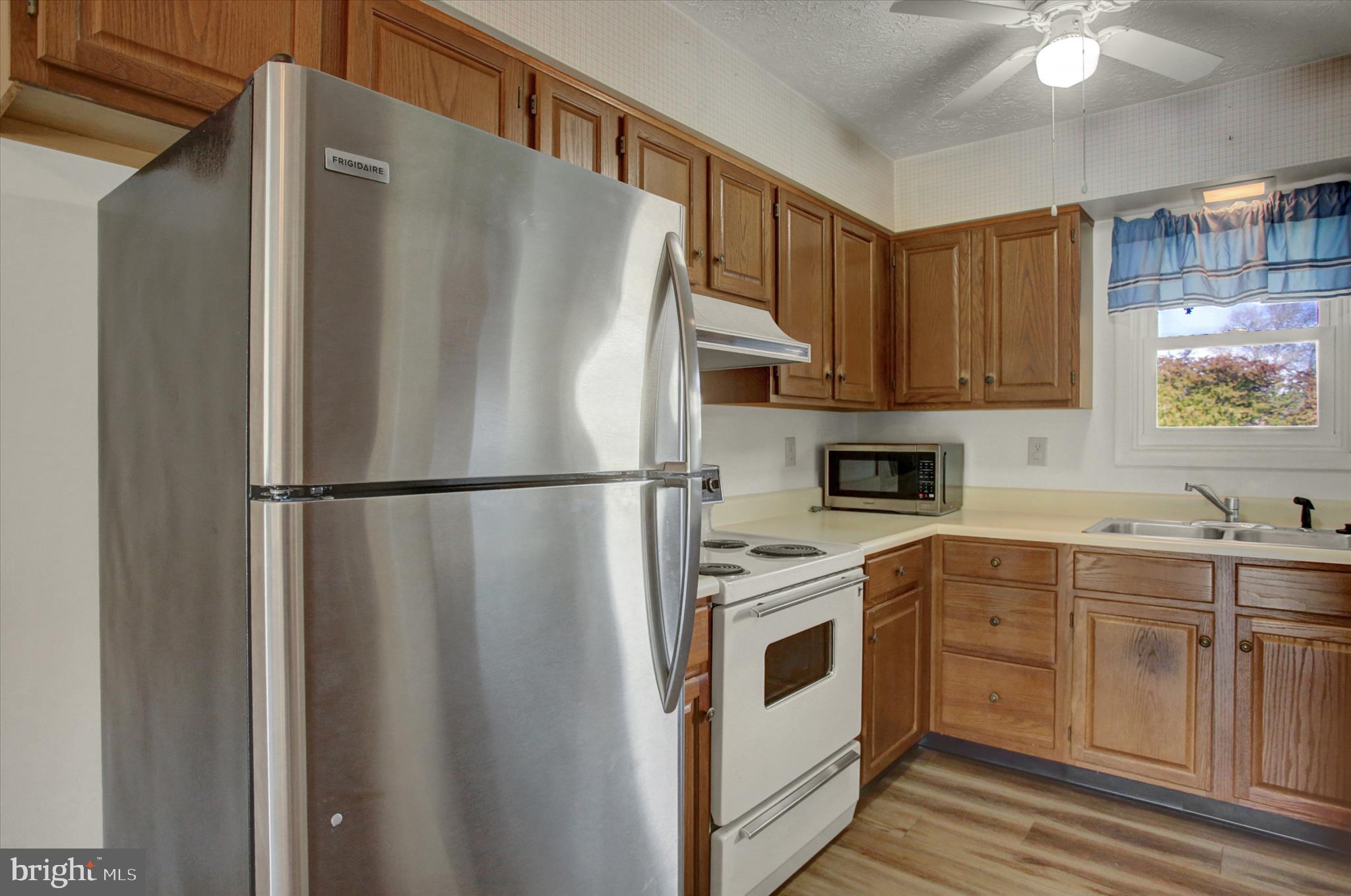 RUSTIC HILL - Residential