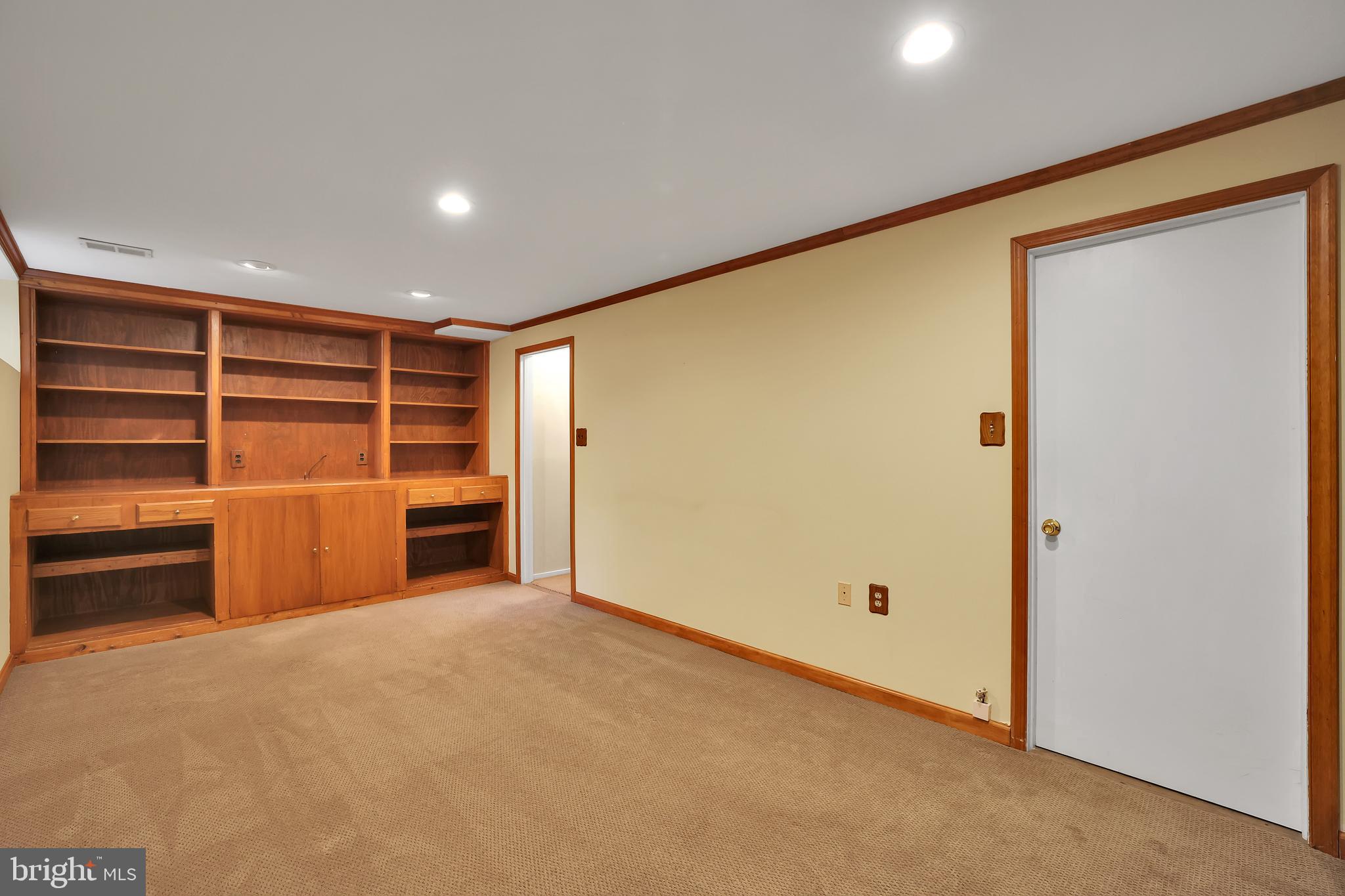 CHURCHILL TOWN SECTOR - Residential