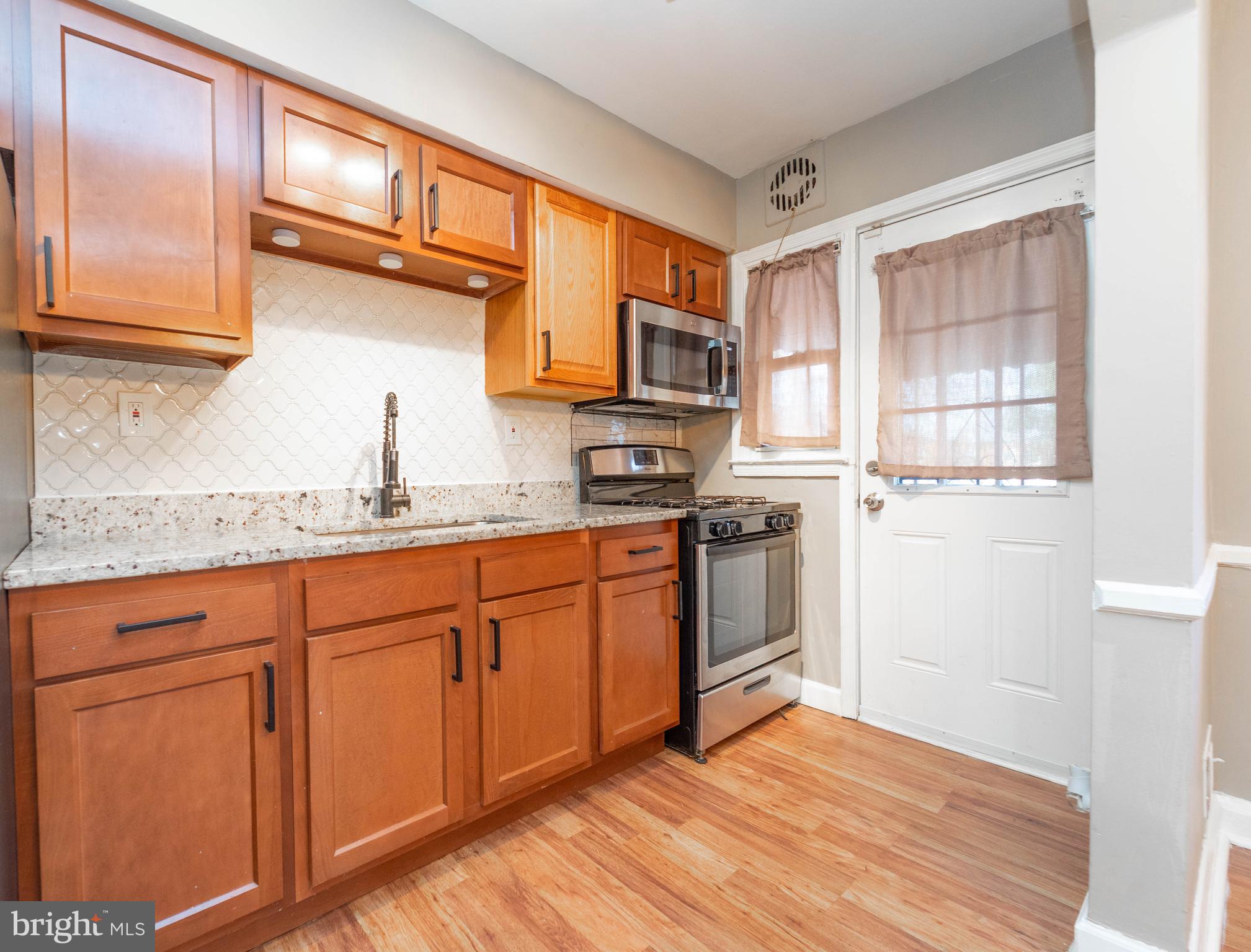 PARKLANE - Residential