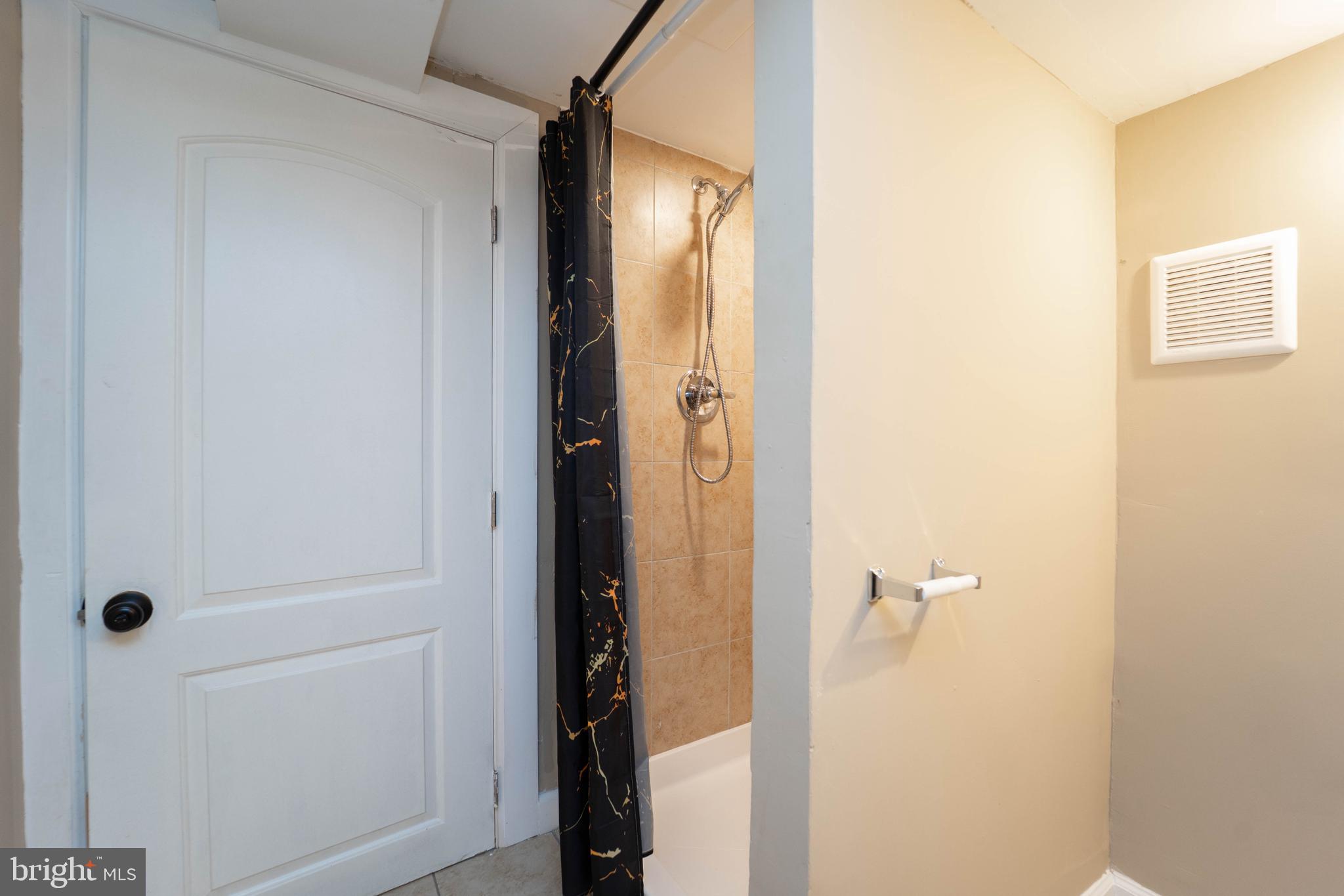 PARKLANE - Residential