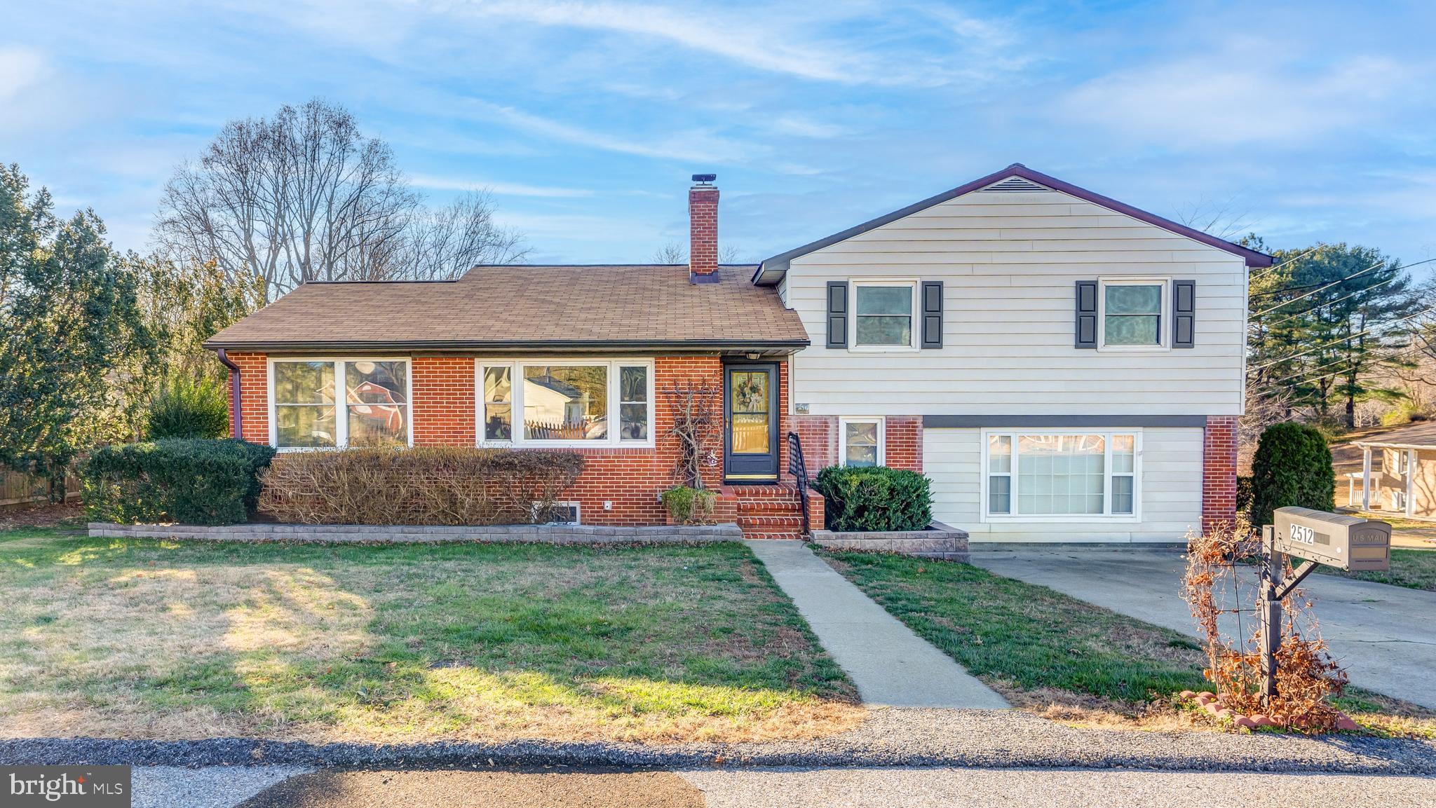 HUNTING HILLS ESTATES - Residential Lease