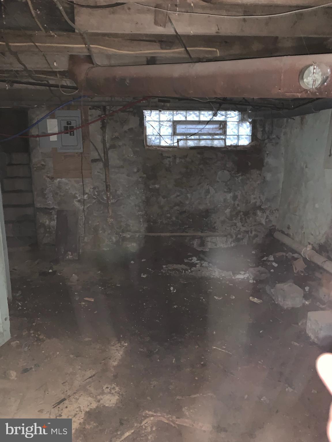 PHILADELPHIA (SOUTHWEST) - Residential