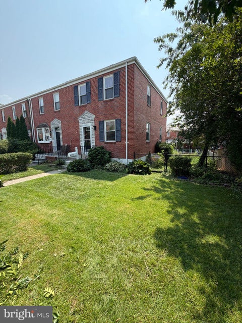 Townhouse For Rent - 1721 Pin Oak Road<br/> BALTIMORE, MD 21234
