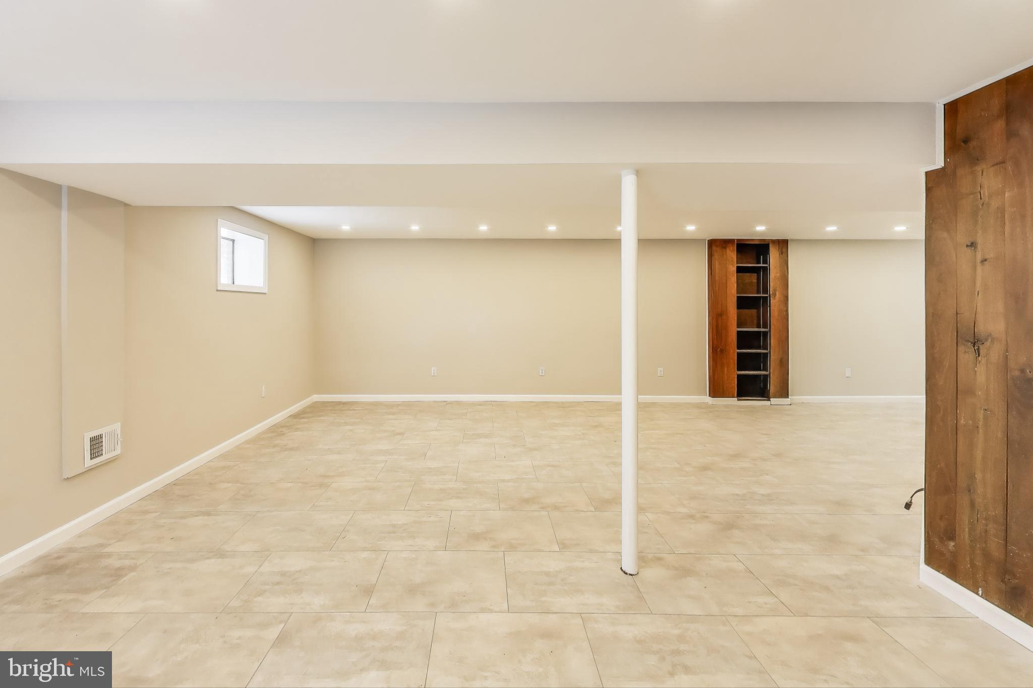 WILLOW WOODS - Residential