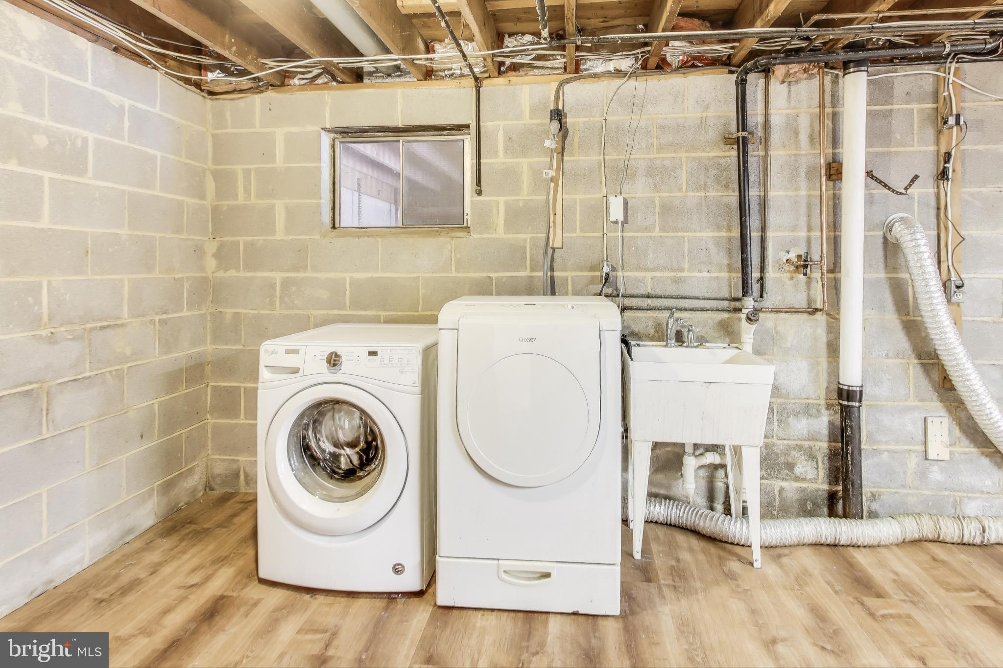 WILLOW WOODS - Residential