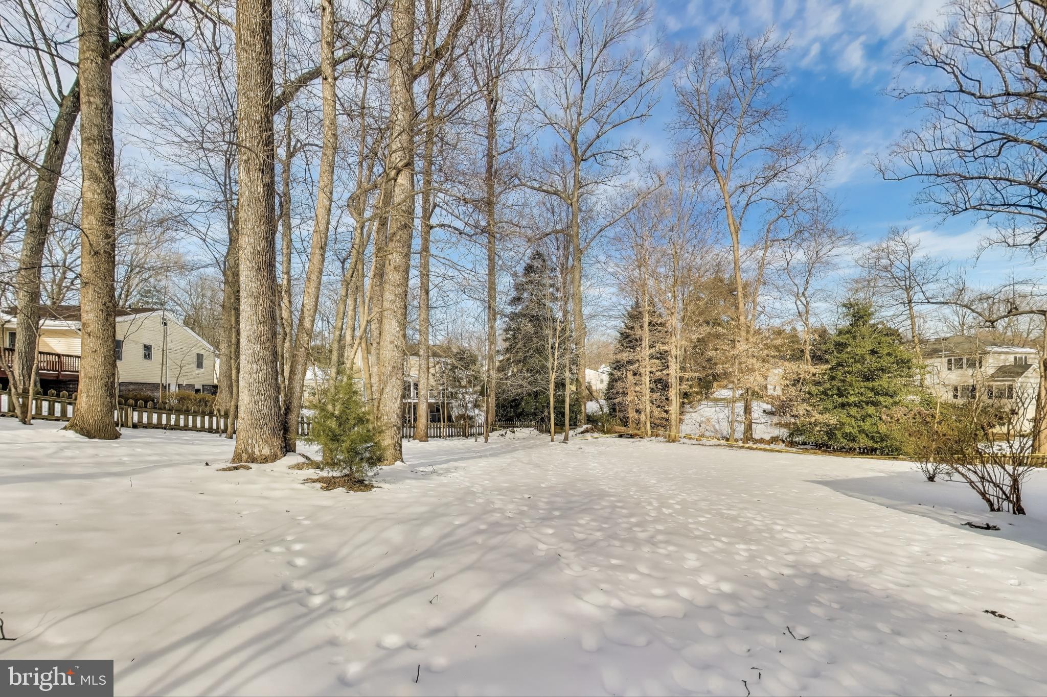 WILLOW WOODS - Residential