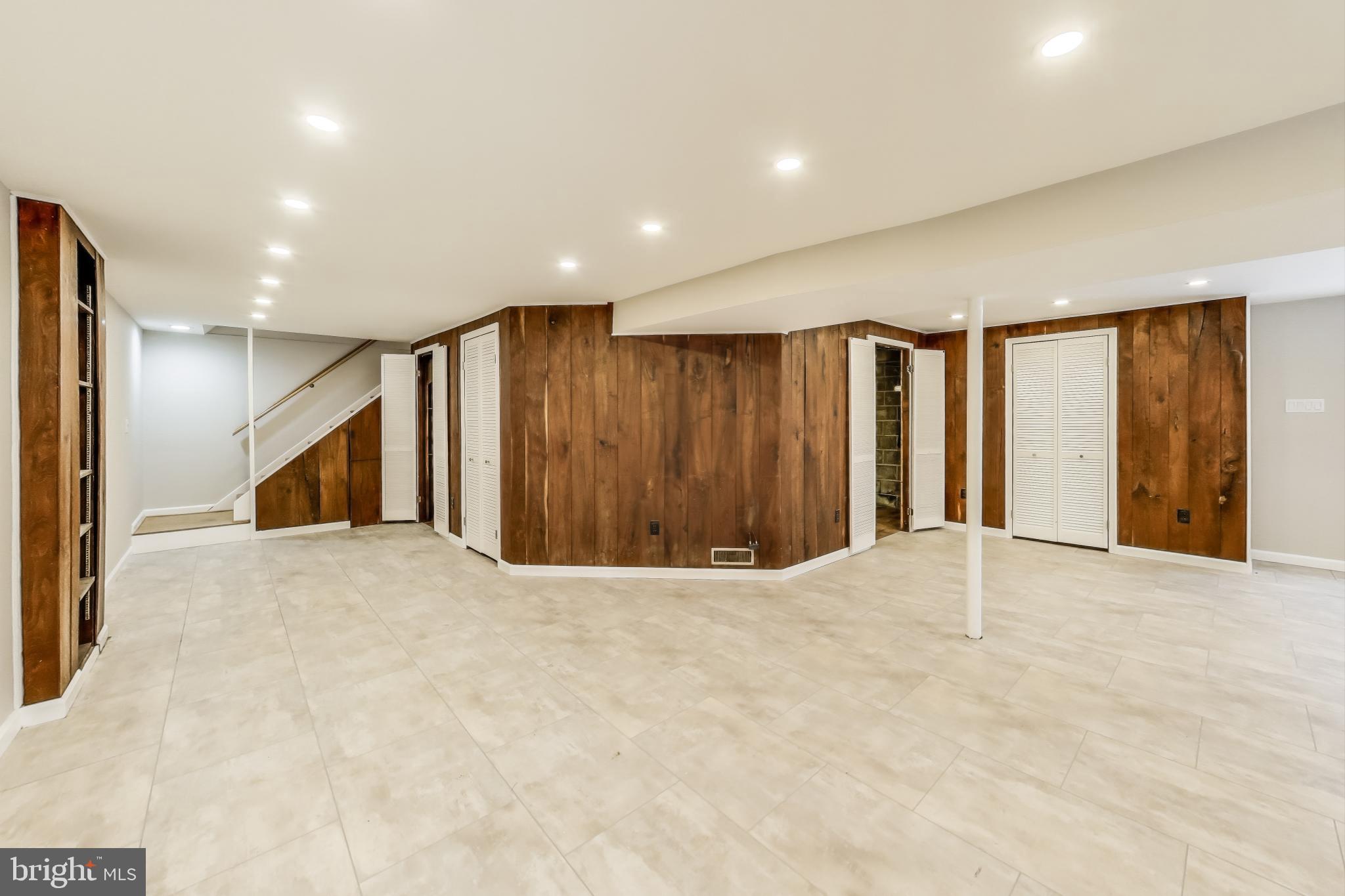 WILLOW WOODS - Residential