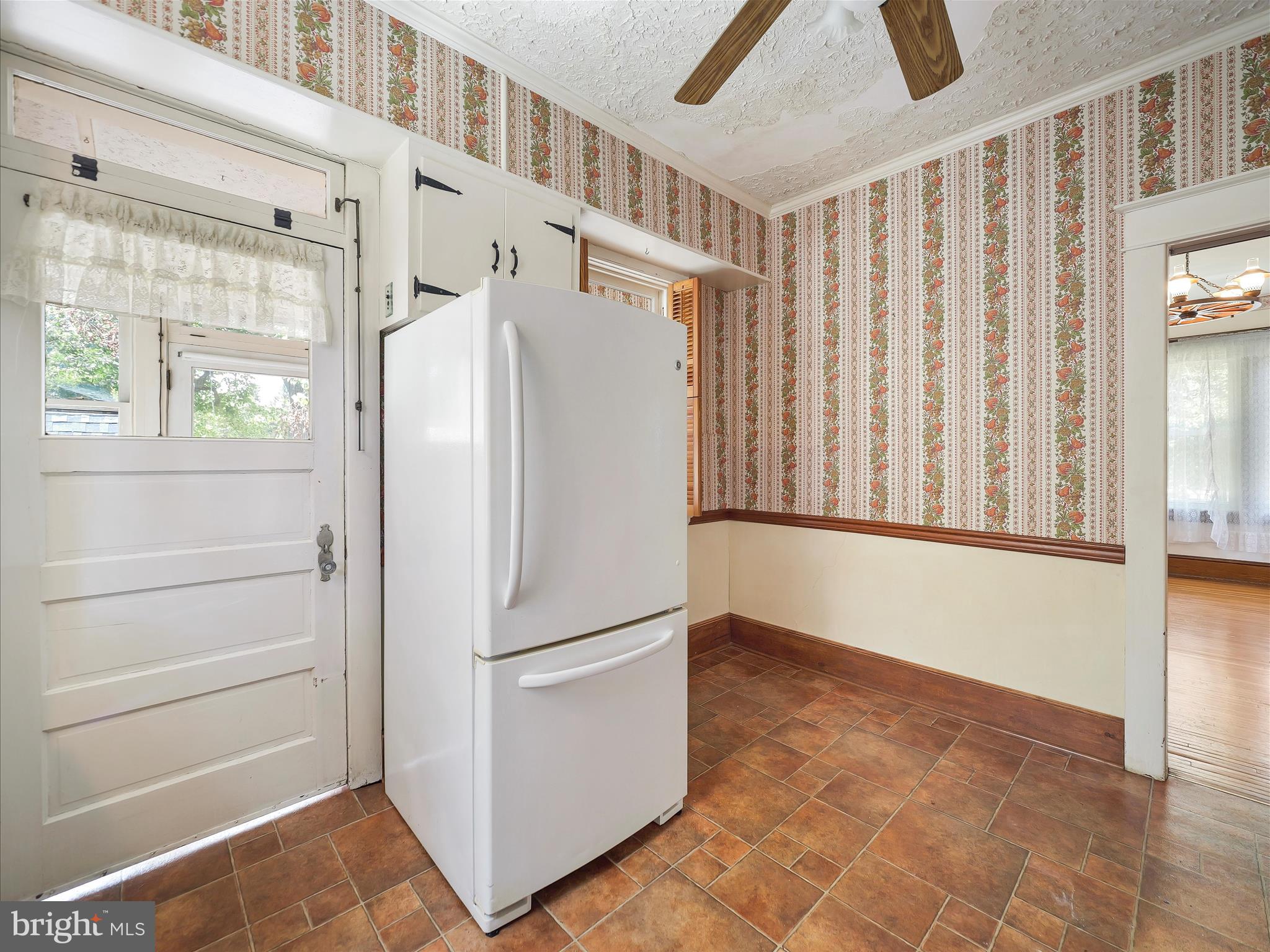 HALFWAY AREA - Residential