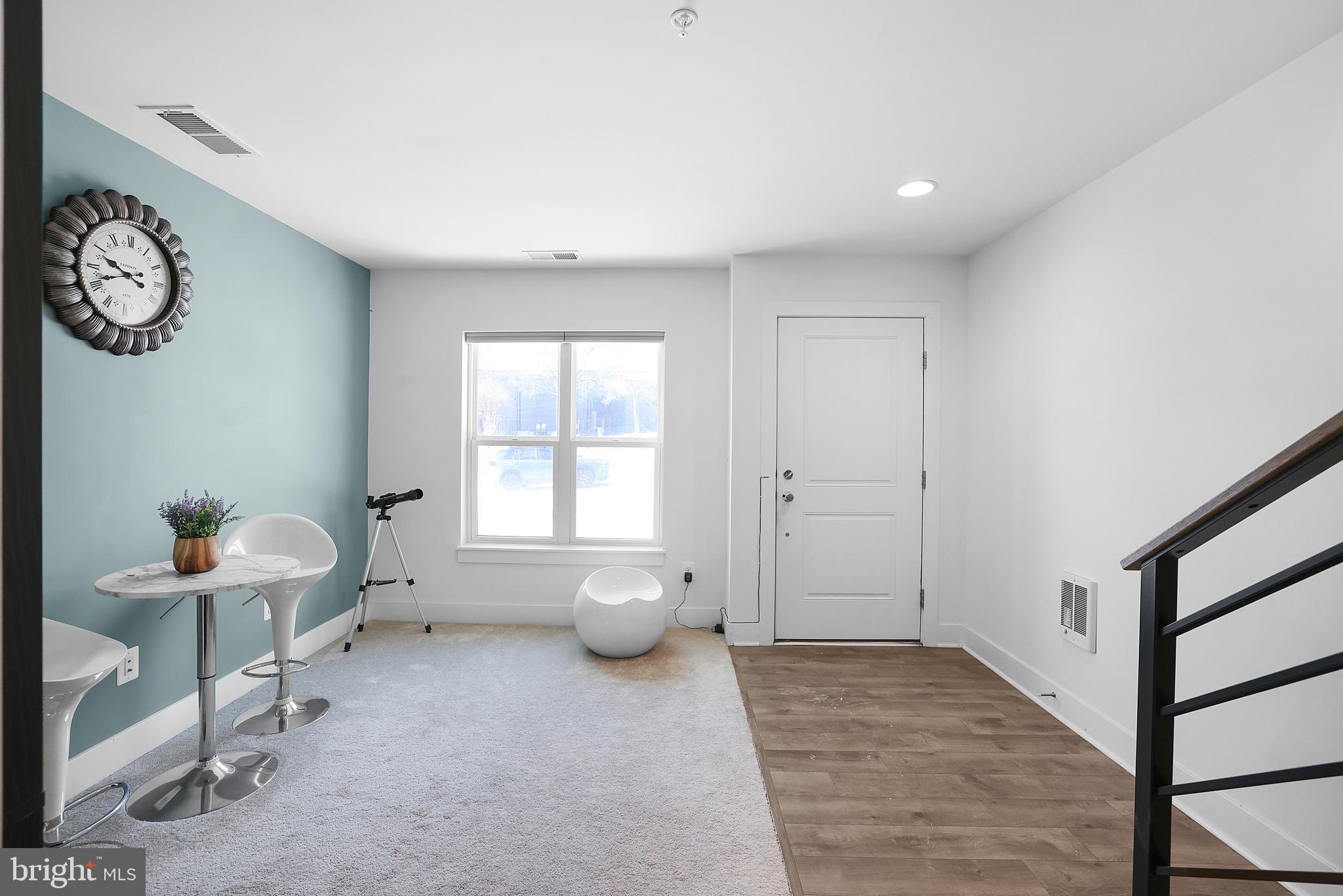 5541 SOUTH DAKOTA AVENUE NE