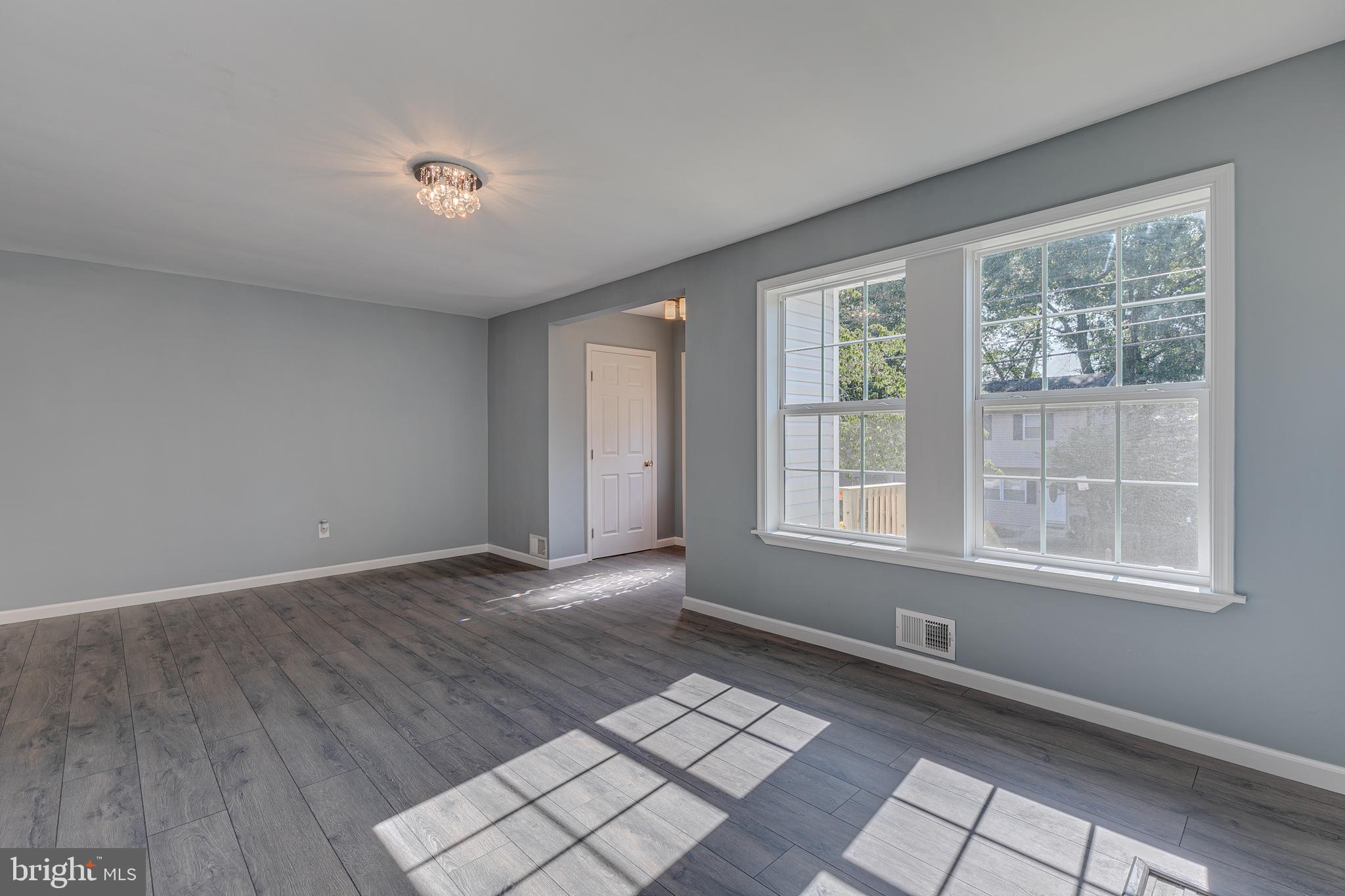 CAPITOL HEIGHTS - Residential