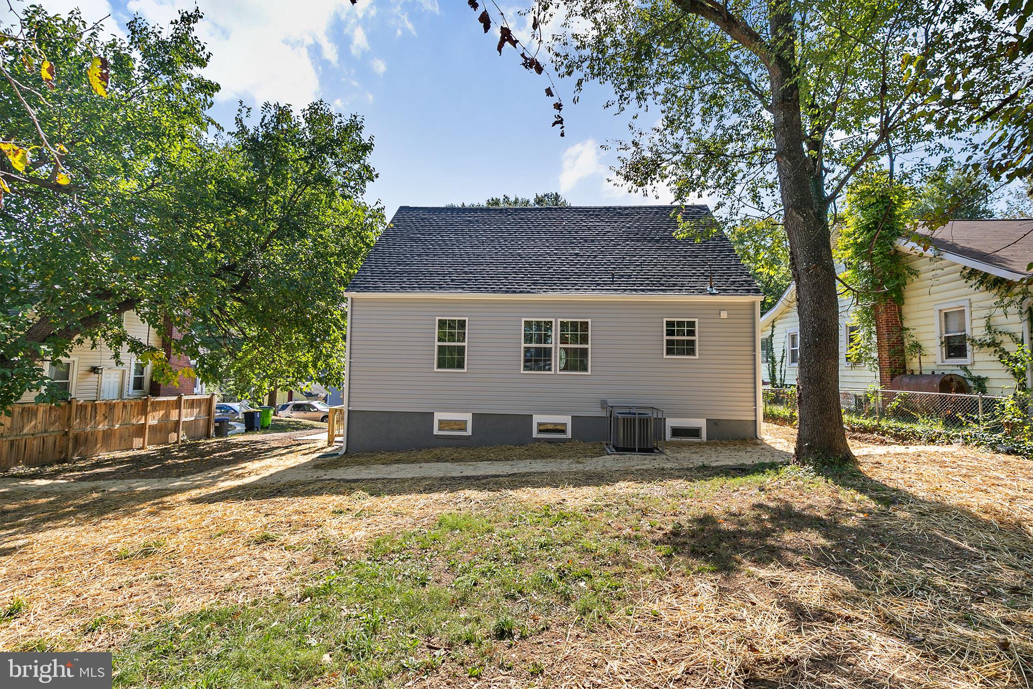 CAPITOL HEIGHTS - Residential