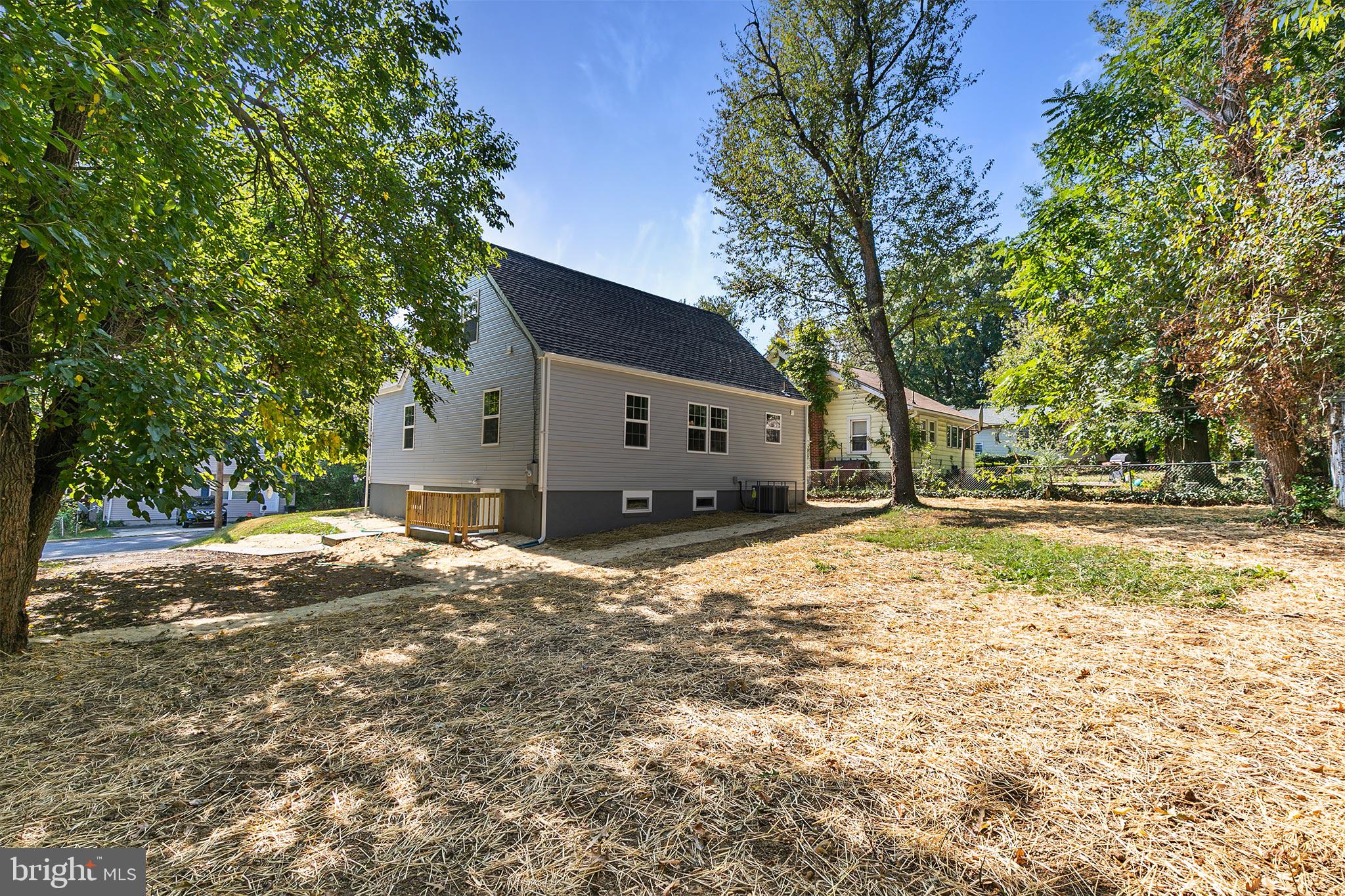 CAPITOL HEIGHTS - Residential