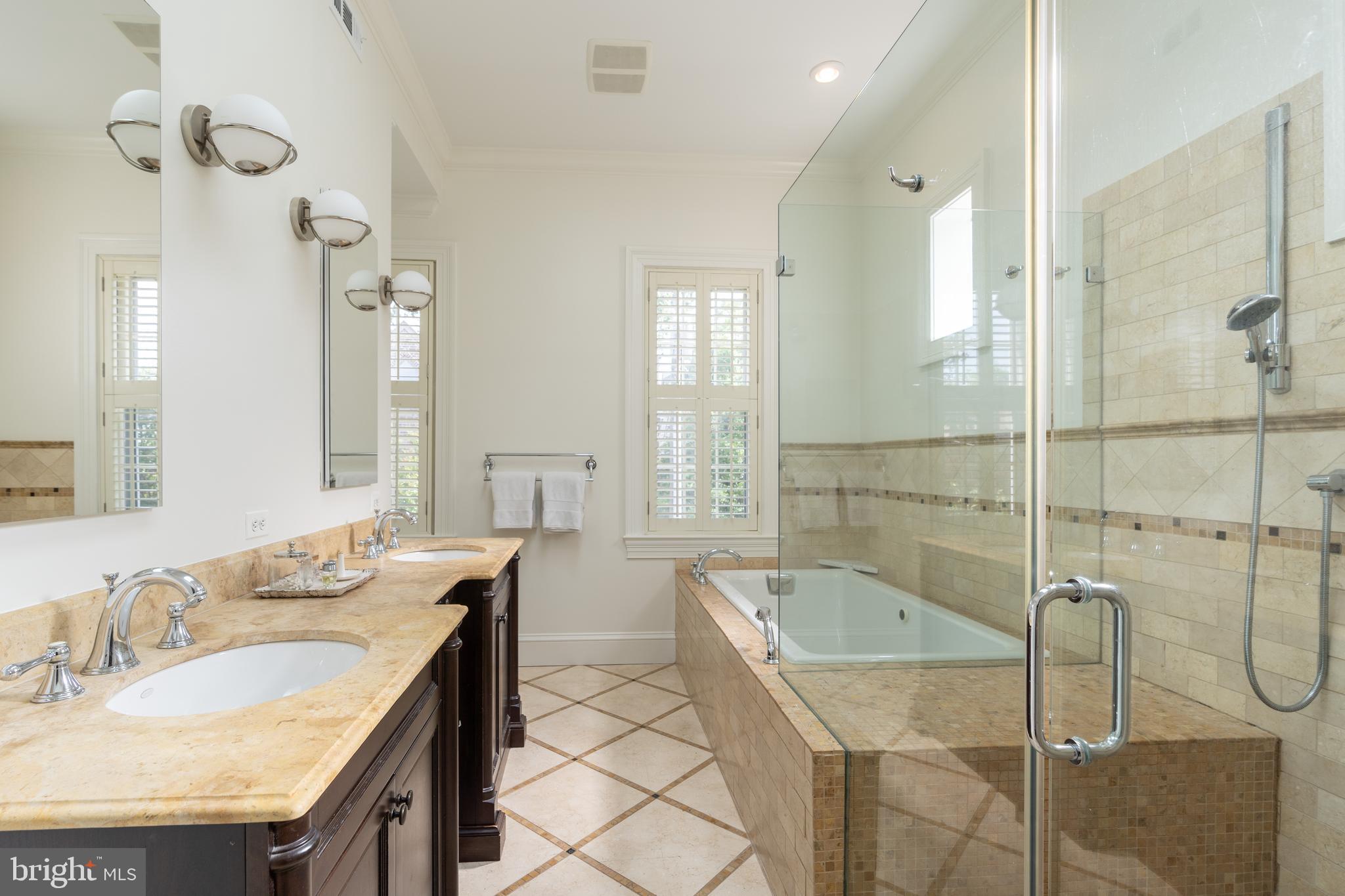 OLD TOWN - Residential