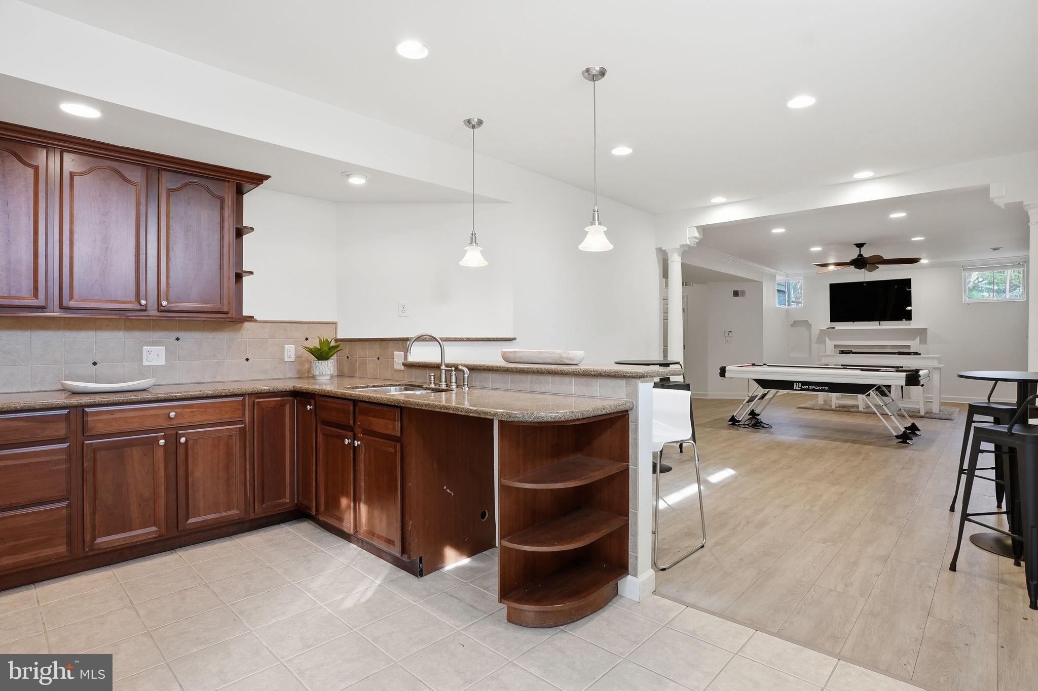 SENECA HIGHLANDS - Residential