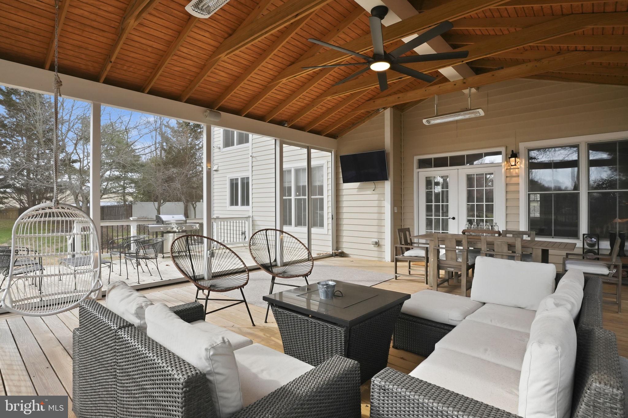 SENECA HIGHLANDS - Residential