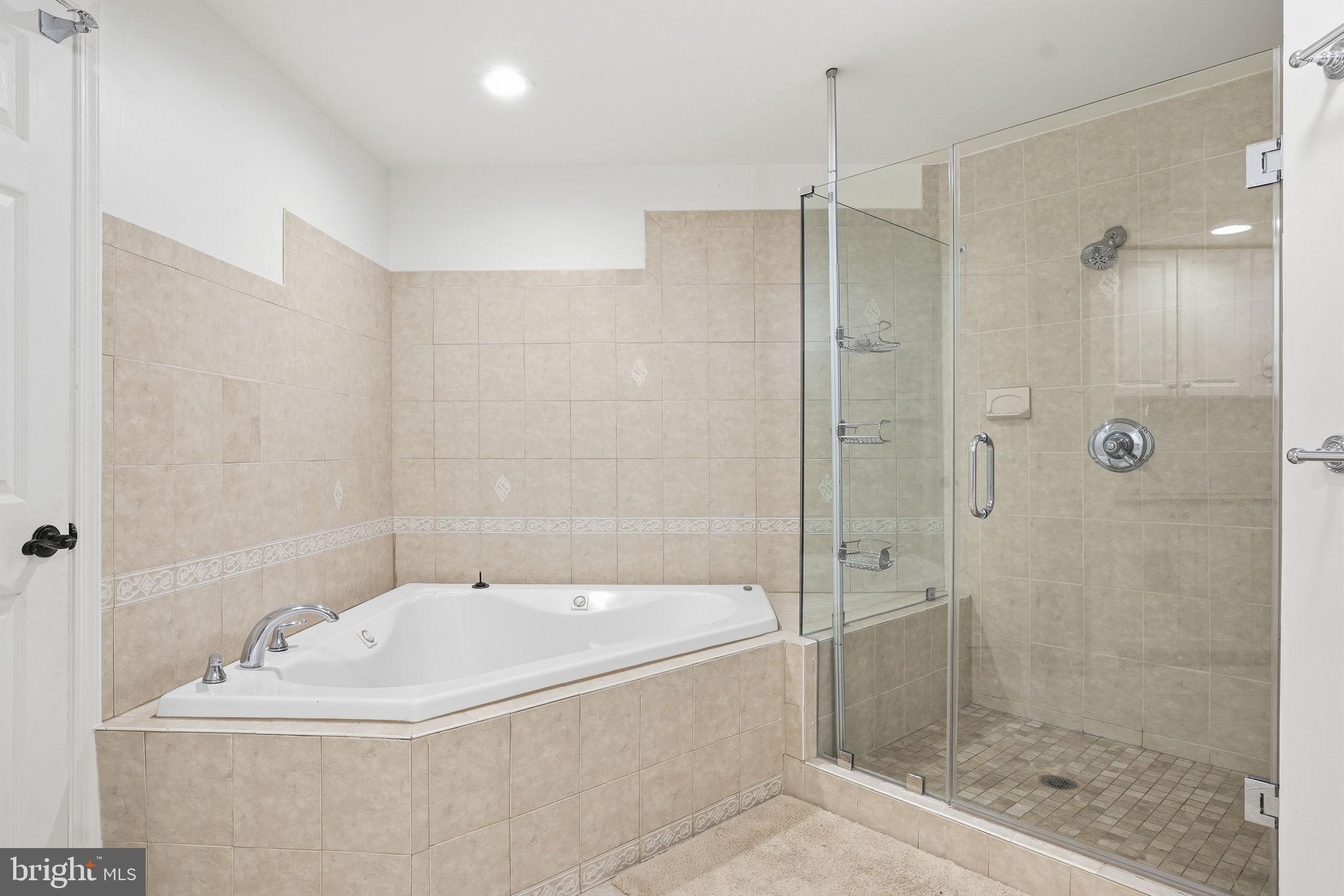 SENECA HIGHLANDS - Residential