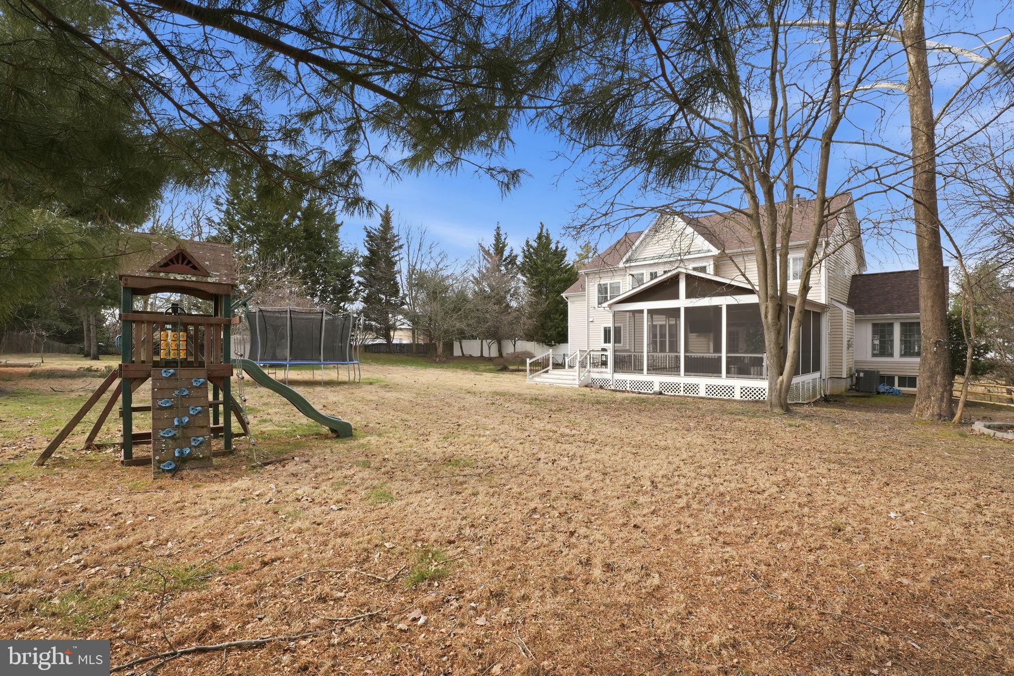 SENECA HIGHLANDS - Residential