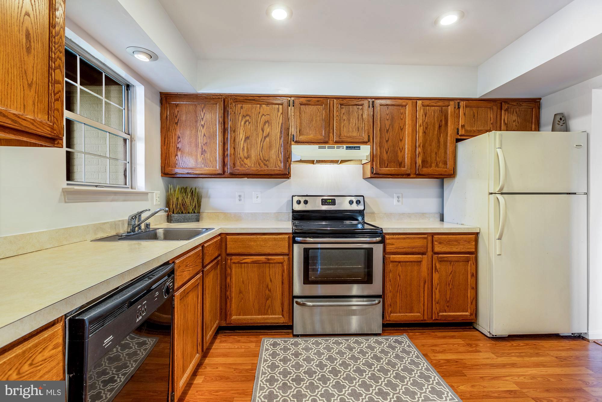 ROLLINGWOOD - Residential