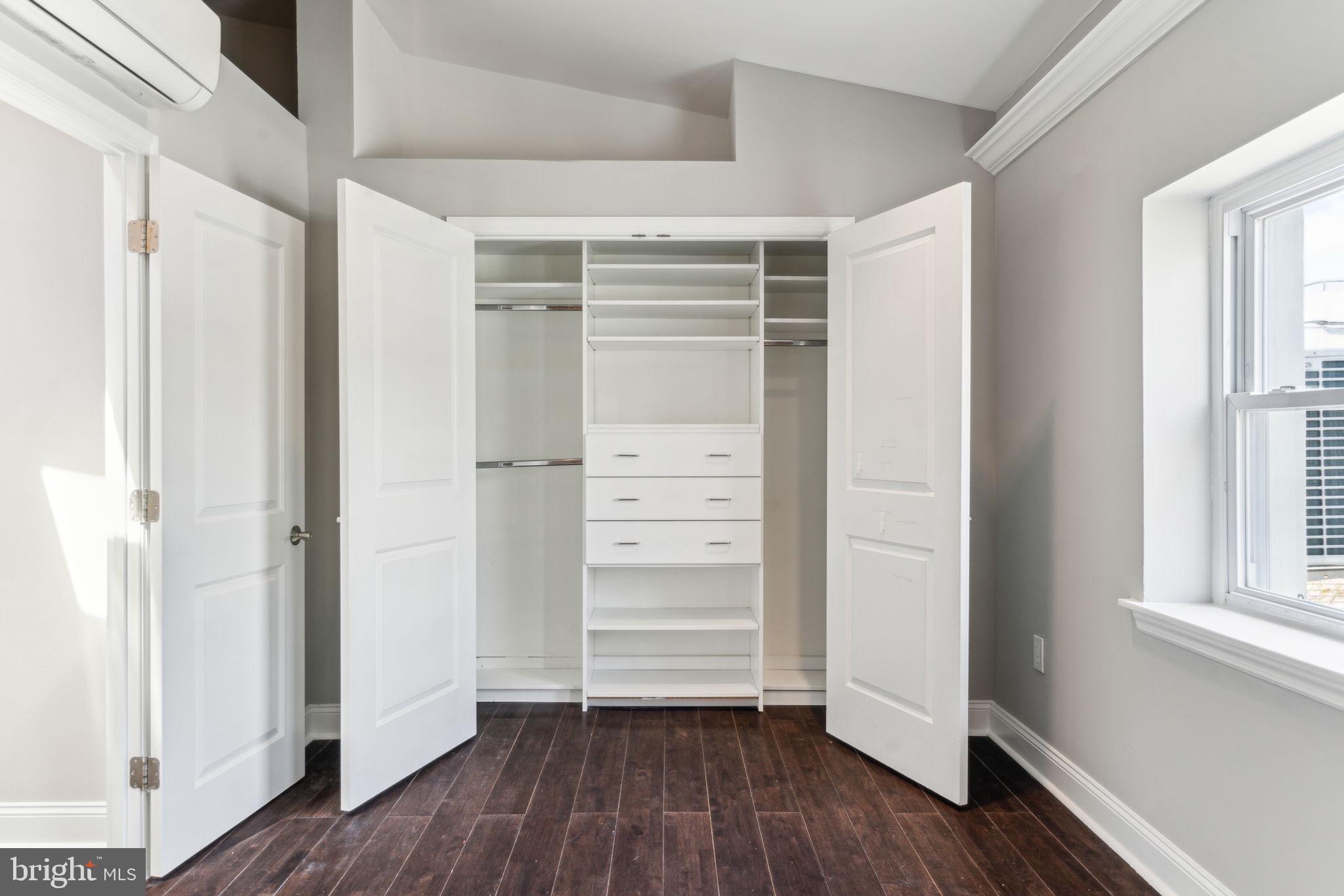 GRADUATE HOSPITAL - Residential