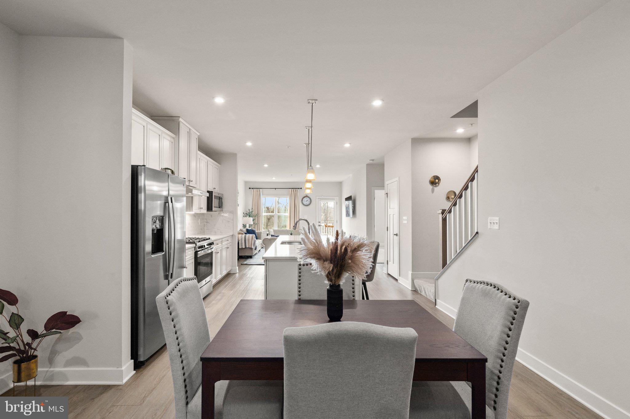 JAMES RUN CARRIAGE HOMES - Residential