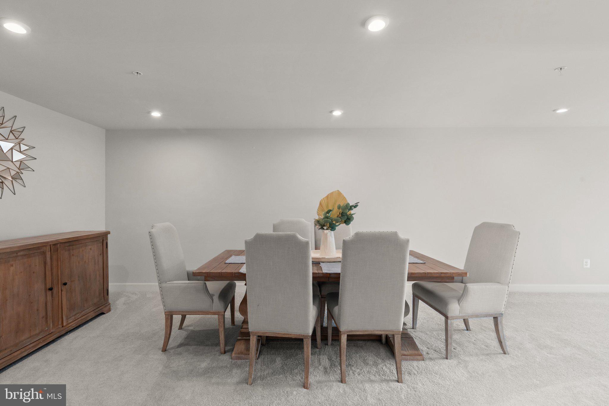JAMES RUN CARRIAGE HOMES - Residential