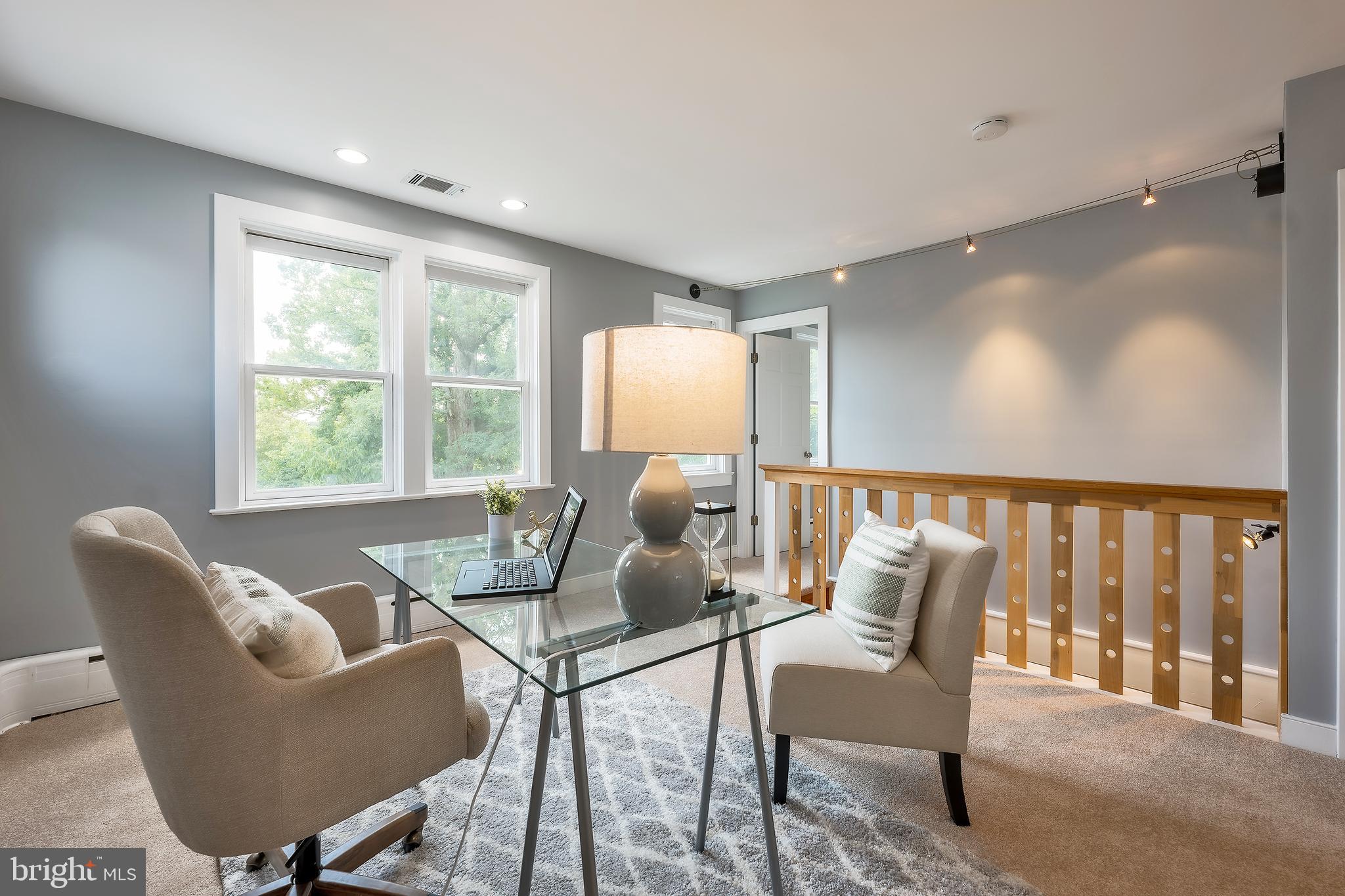 RIVERDALE PARK - Residential