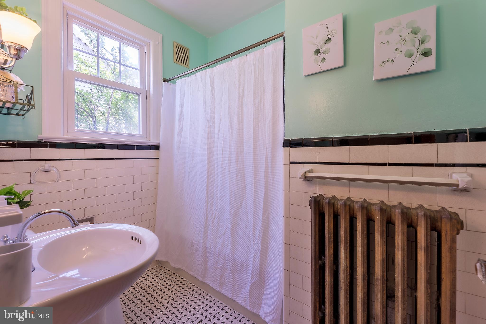 RIVERDALE PARK - Residential