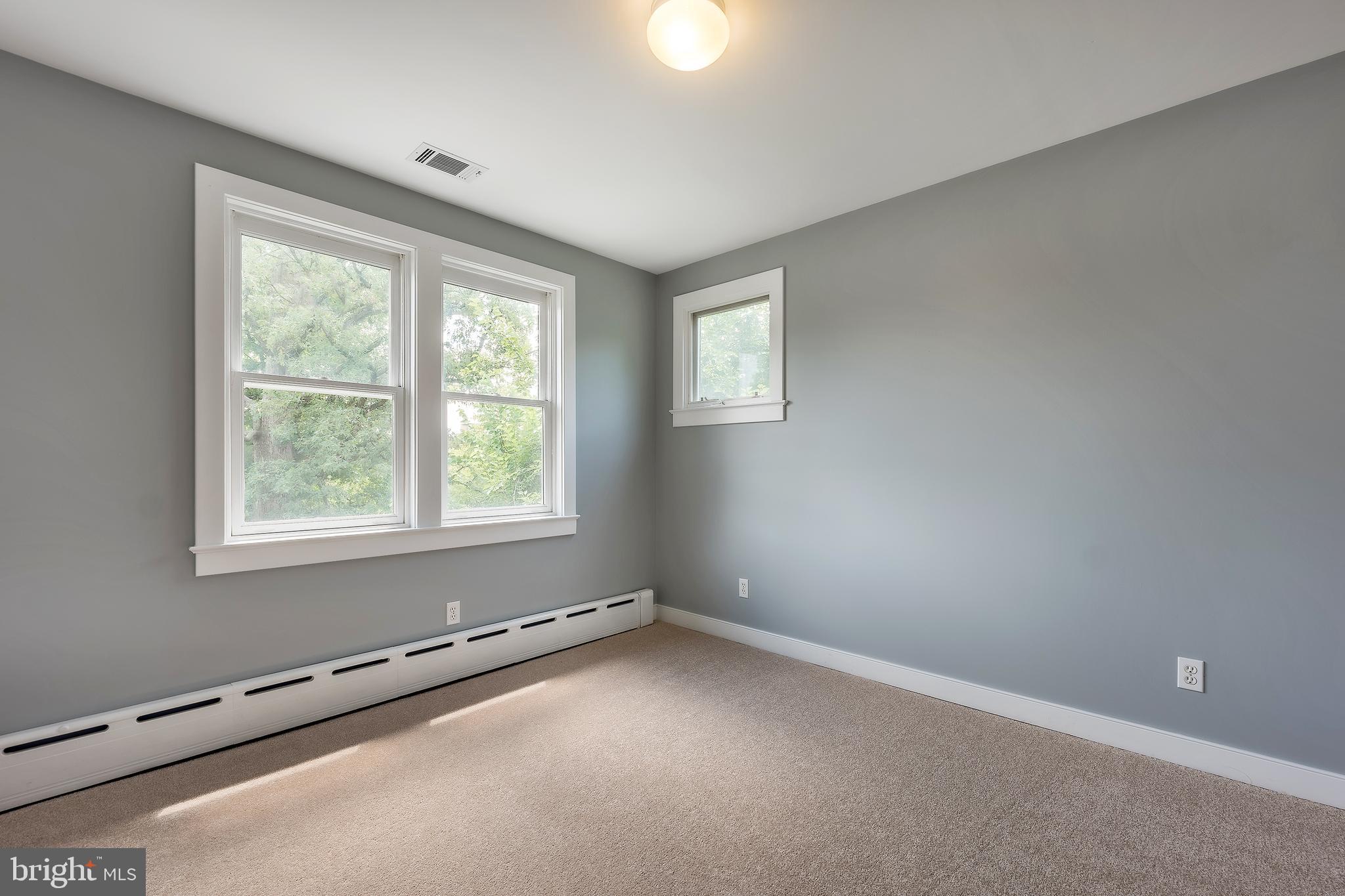 RIVERDALE PARK - Residential