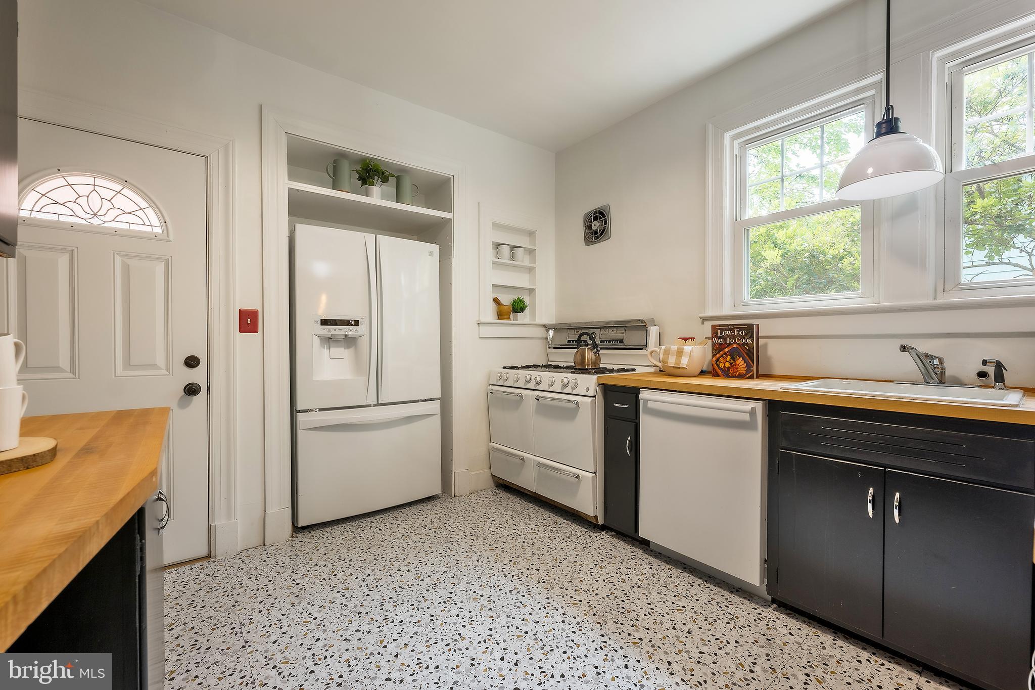 RIVERDALE PARK - Residential