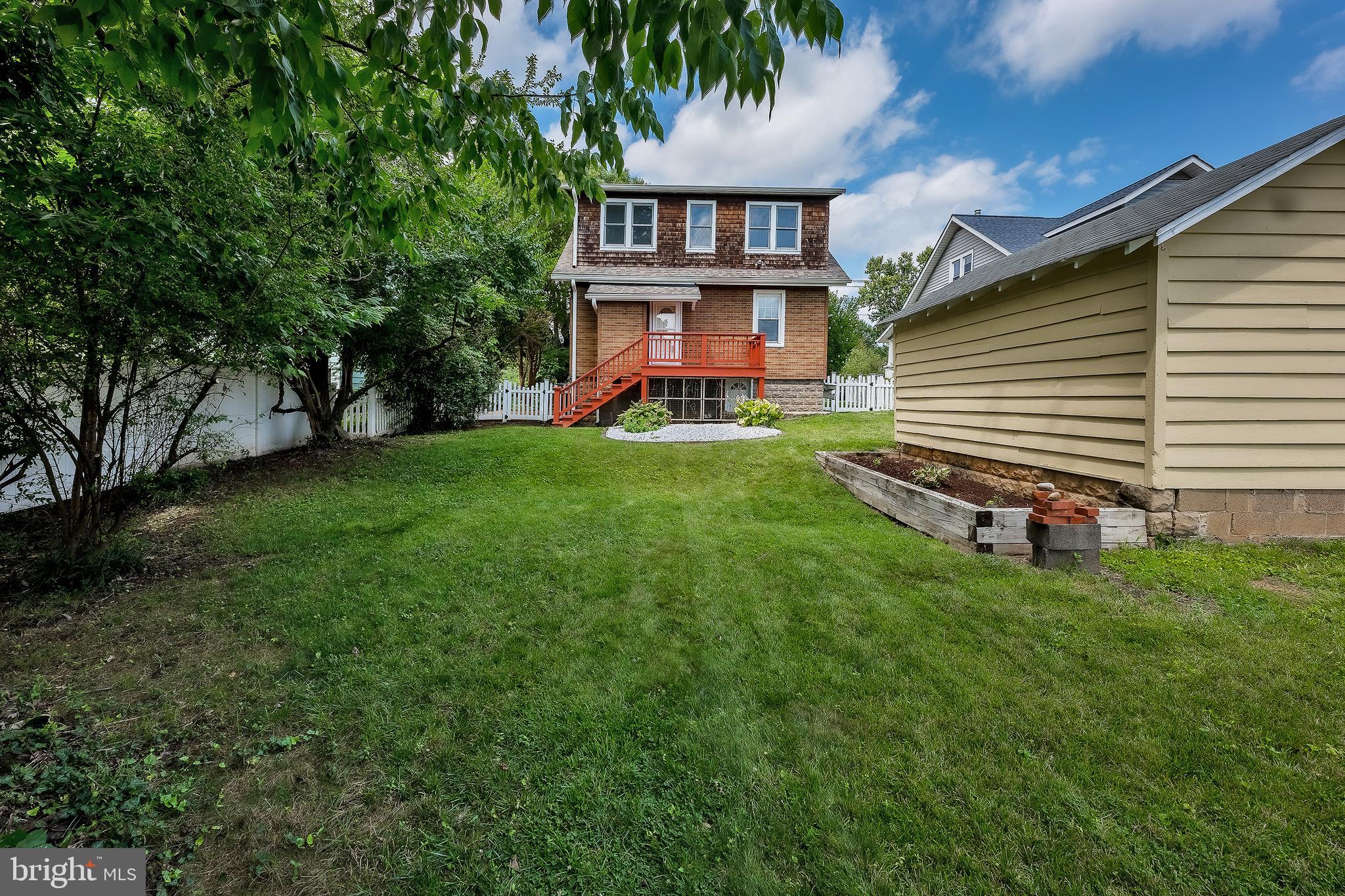 RIVERDALE PARK - Residential