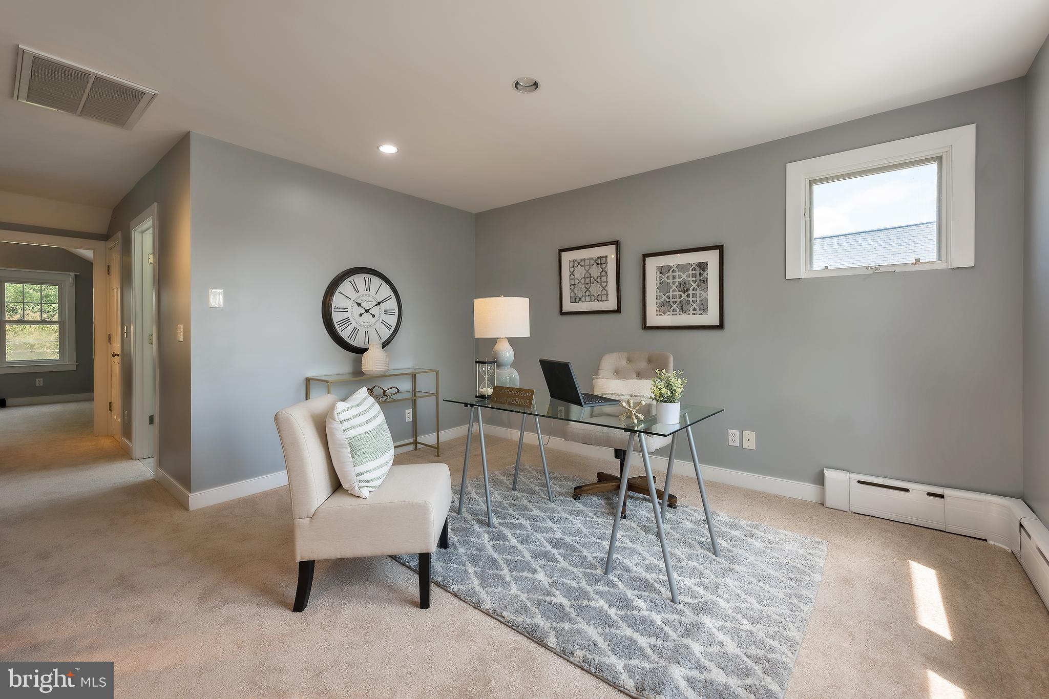 RIVERDALE PARK - Residential