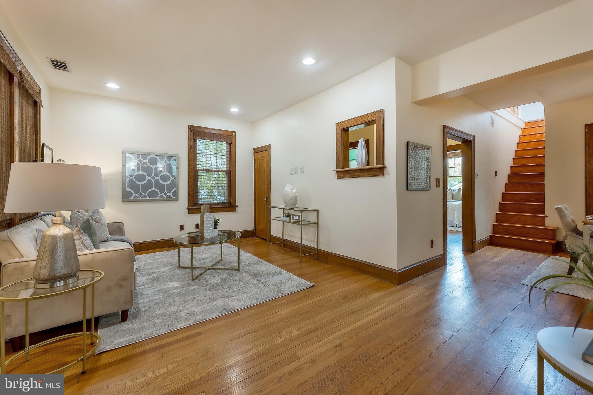 RIVERDALE PARK - Residential