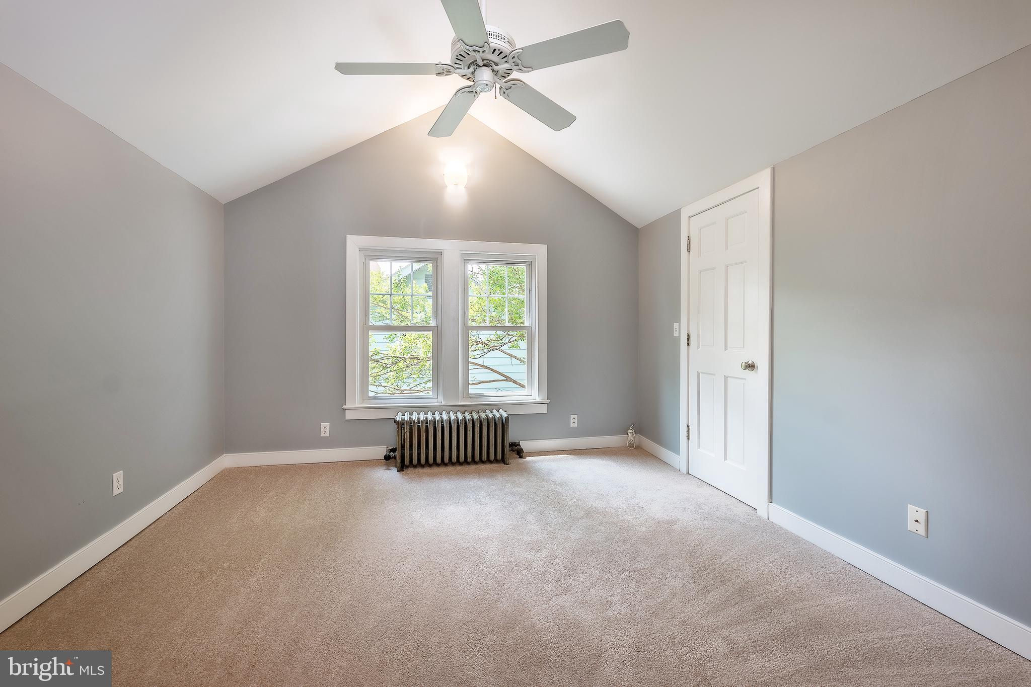 RIVERDALE PARK - Residential