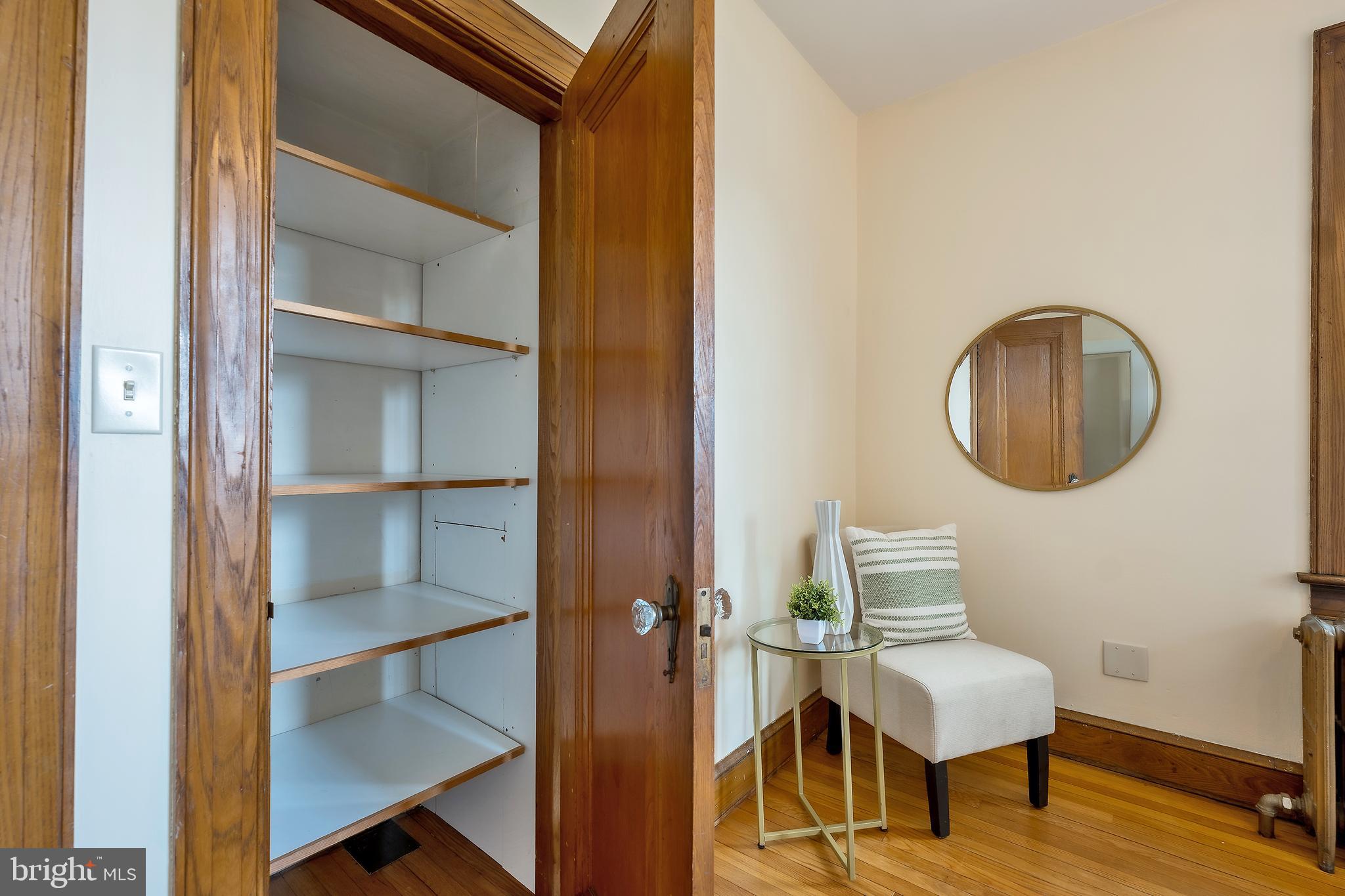 RIVERDALE PARK - Residential