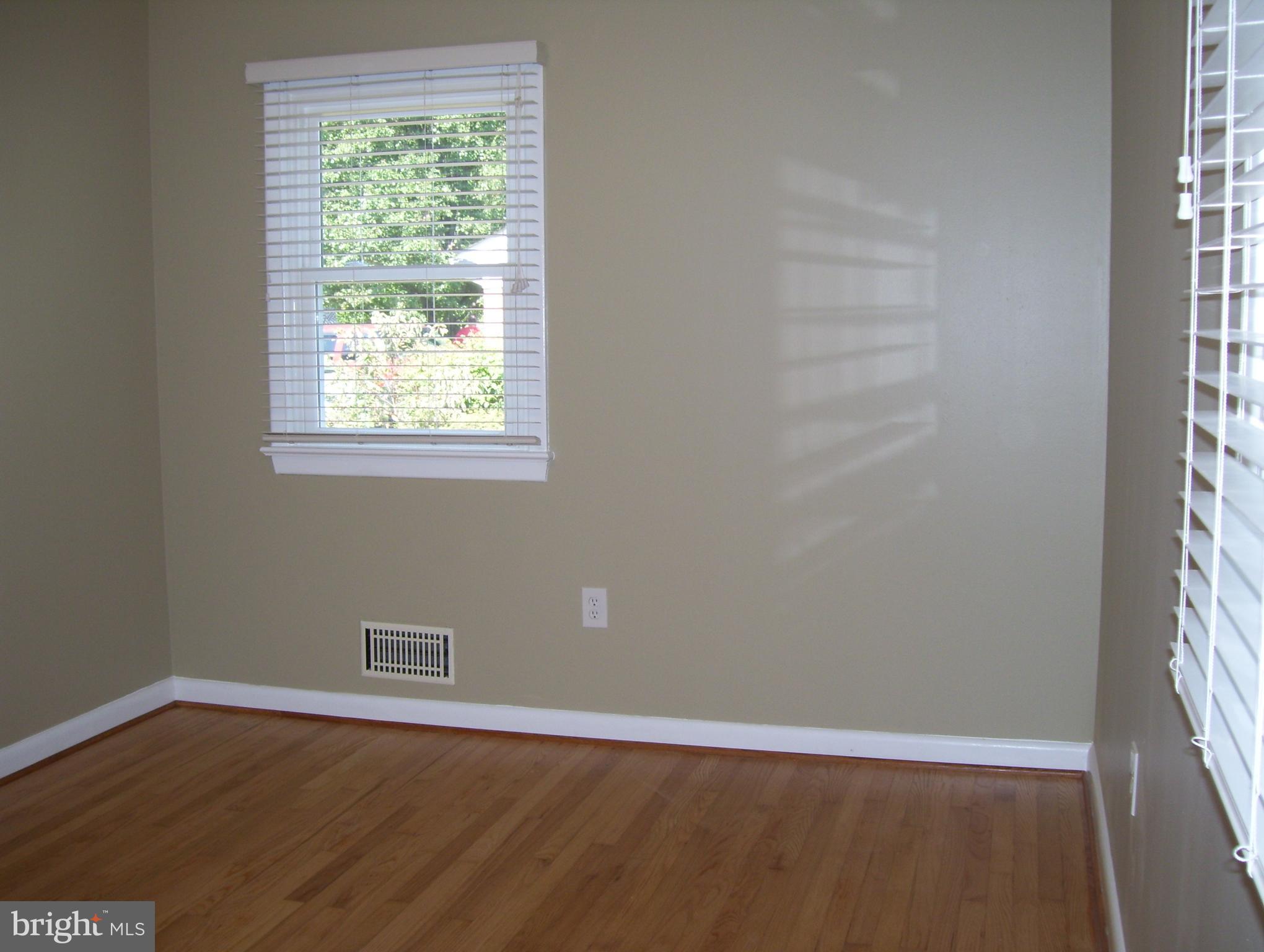 GLADE VILLAGE - Residential Lease