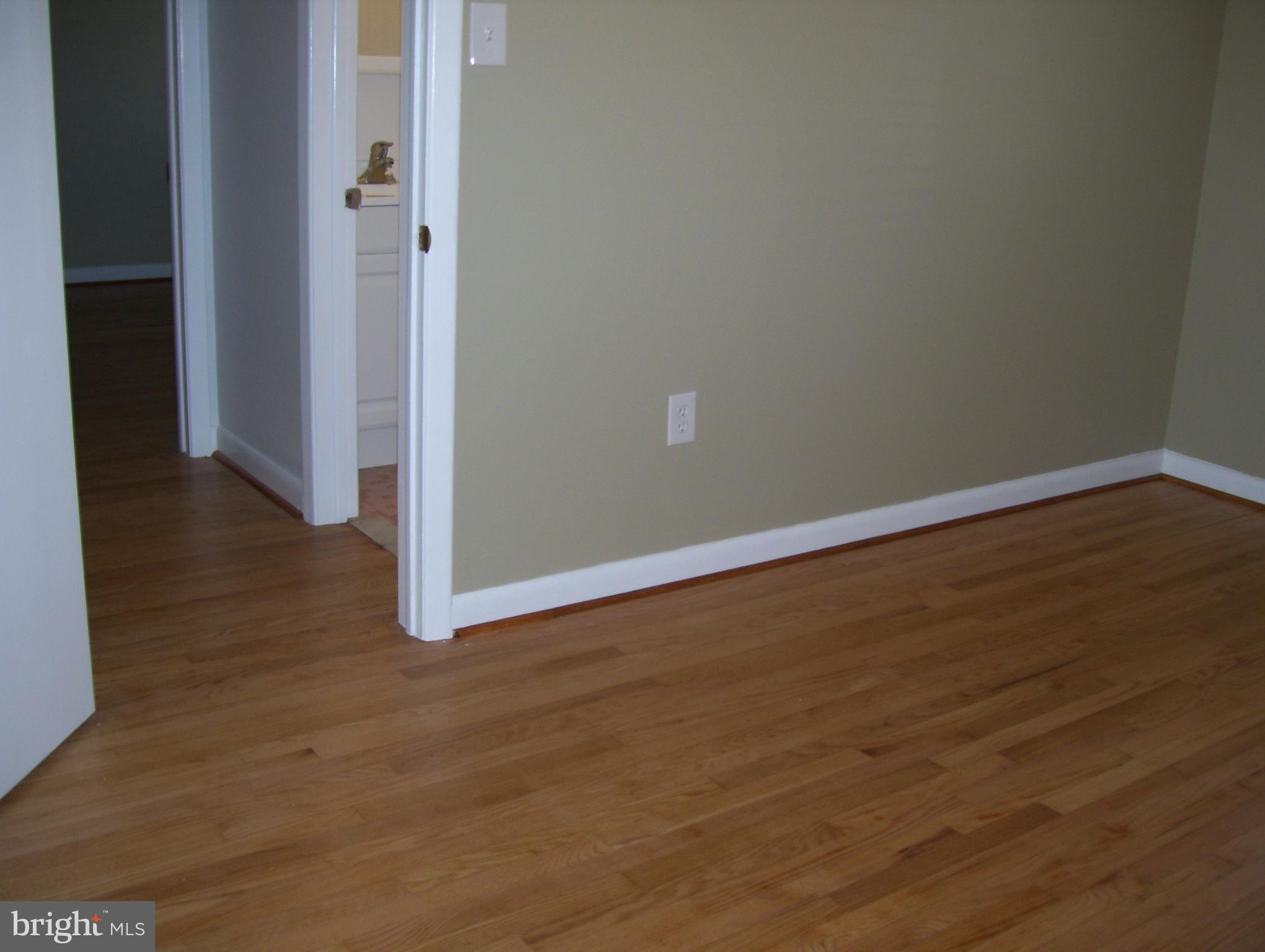 GLADE VILLAGE - Residential Lease