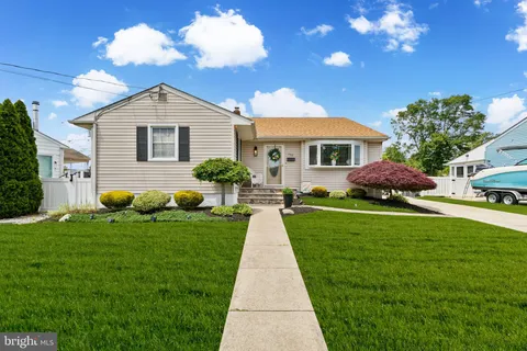 MLS: NJCD2090938