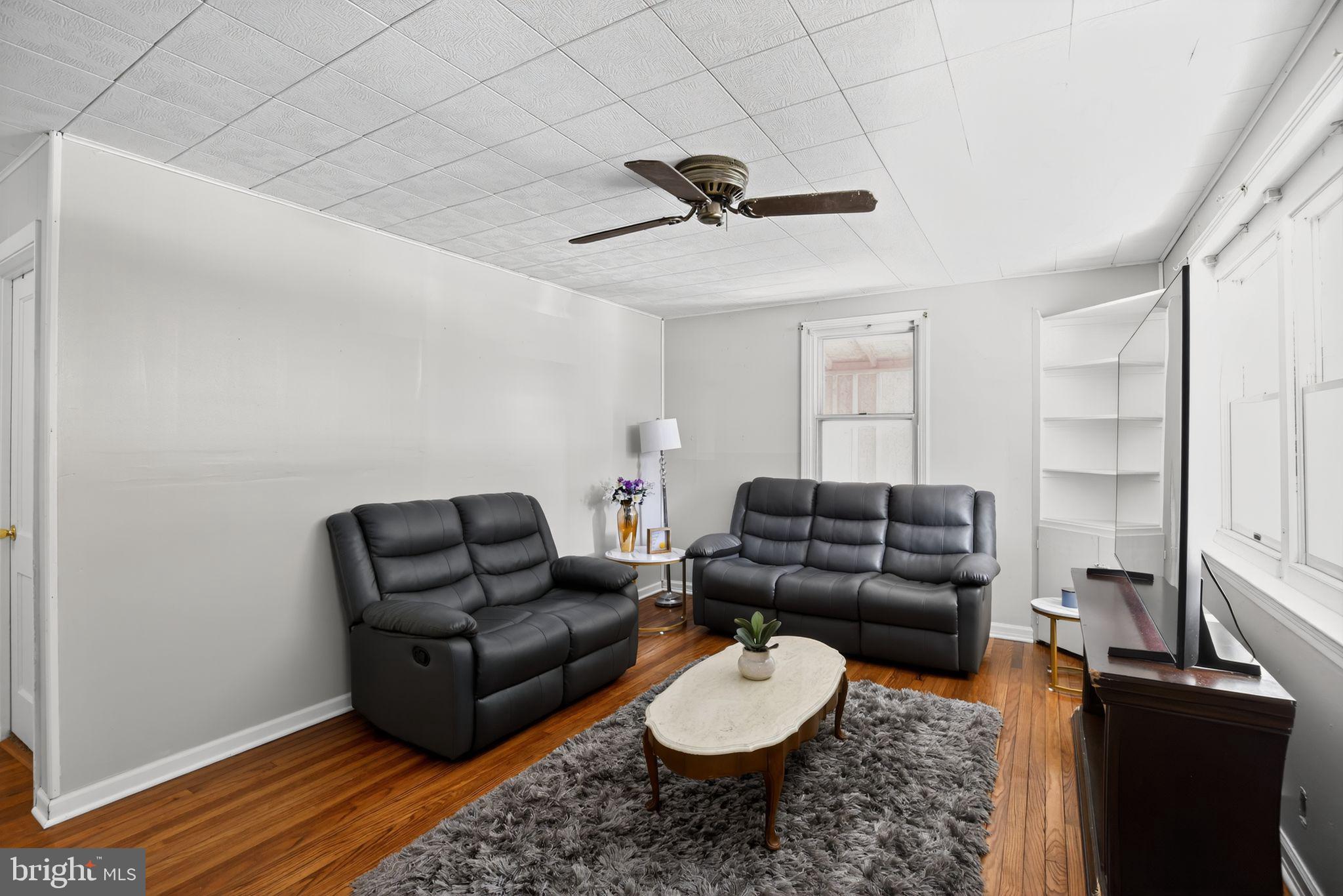 3409 YARDLEY DRIVE