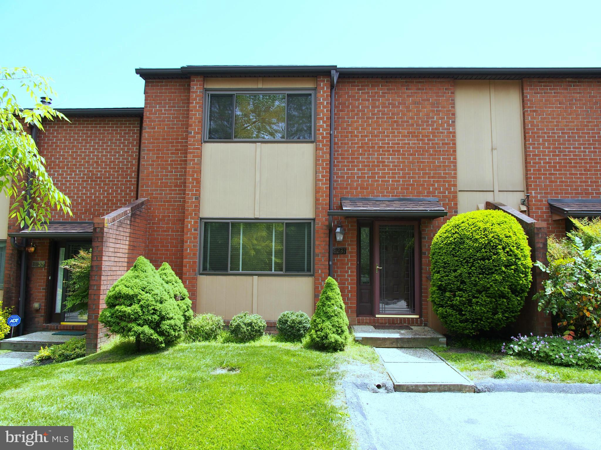 RUXTON CROSSING TOWNHSE - Residential