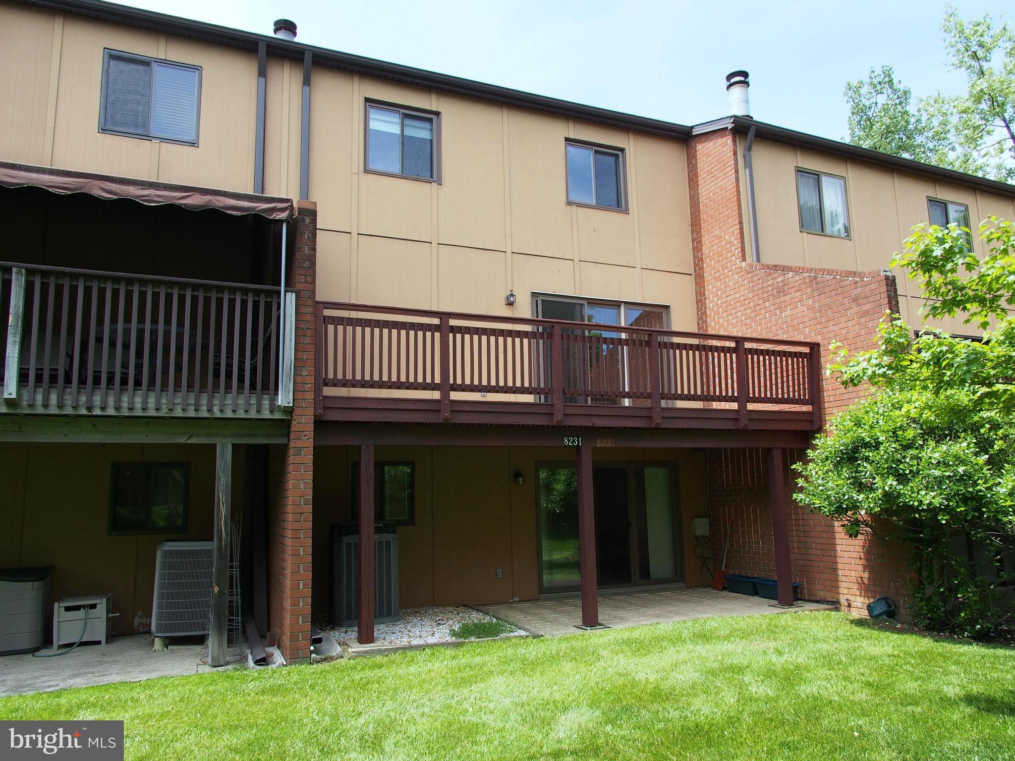 RUXTON CROSSING TOWNHSE - Residential