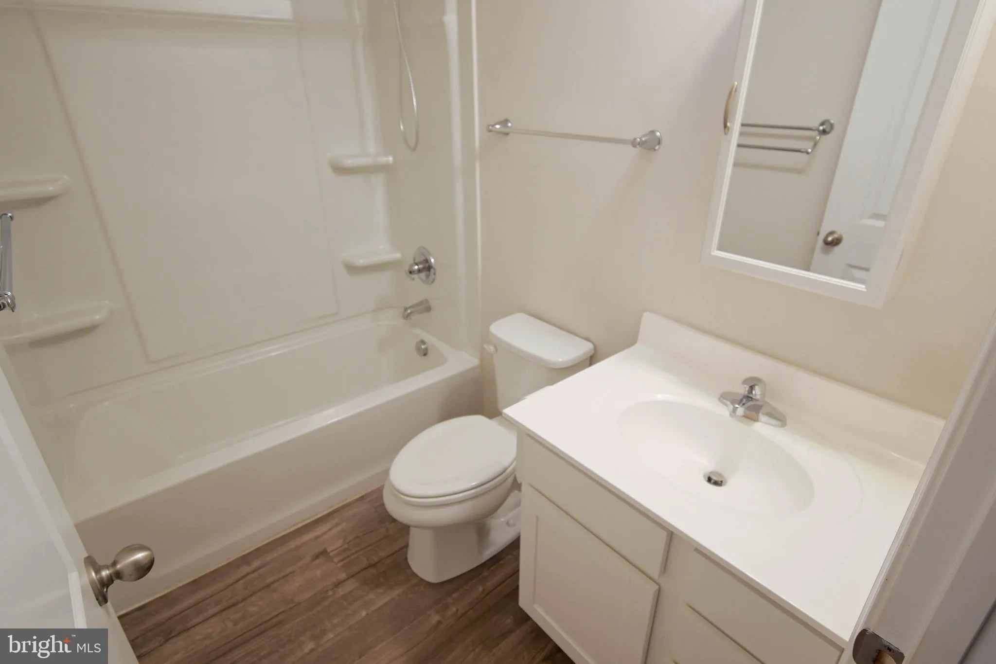 Martinsburg, West Virginia 25403, United States, 3 Bedrooms Bedrooms, ,3 BathroomsBathrooms,Residential,Contingent,35950