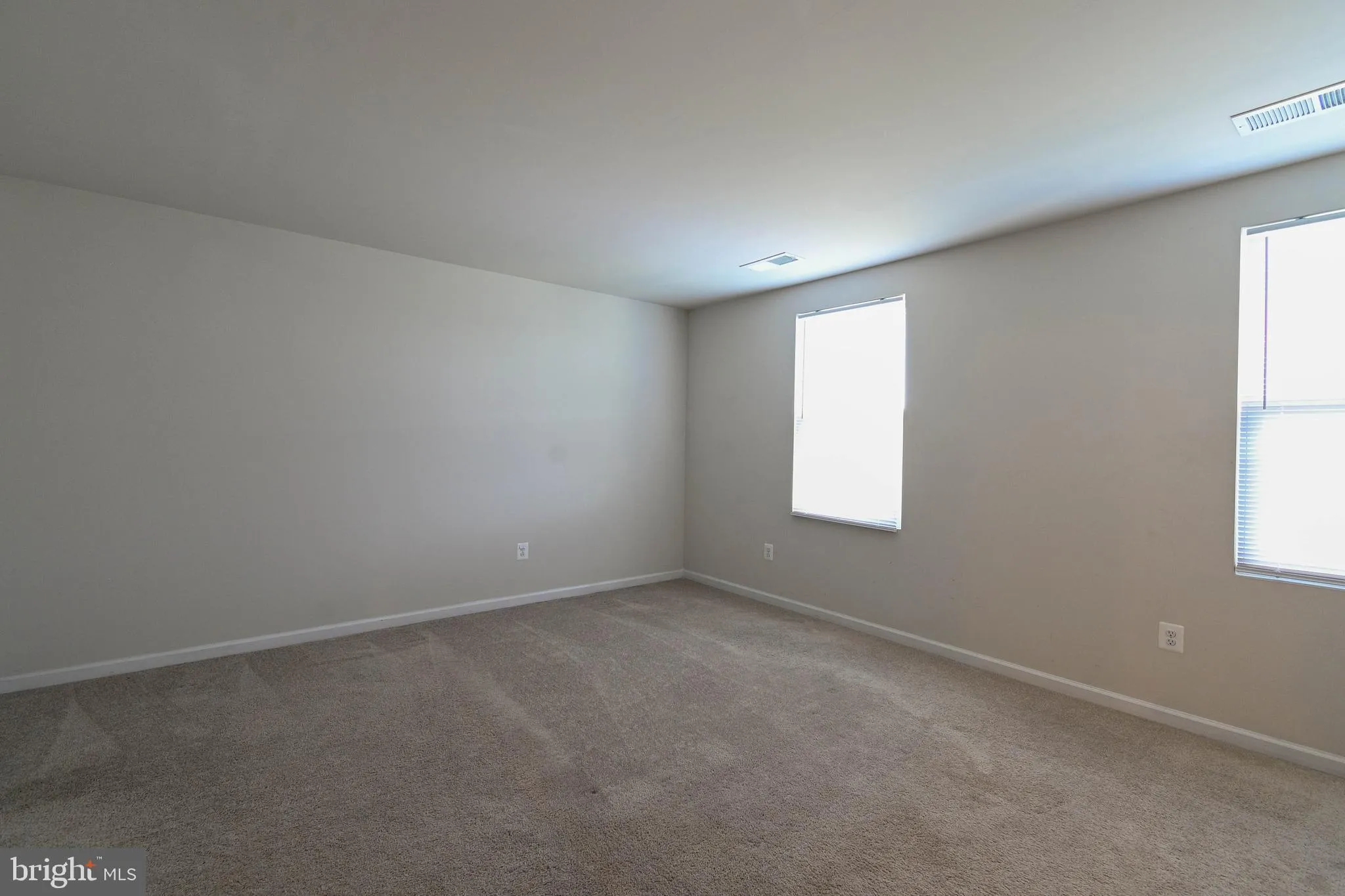 Martinsburg, West Virginia 25403, United States, 3 Bedrooms Bedrooms, ,3 BathroomsBathrooms,Residential,Contingent,35950