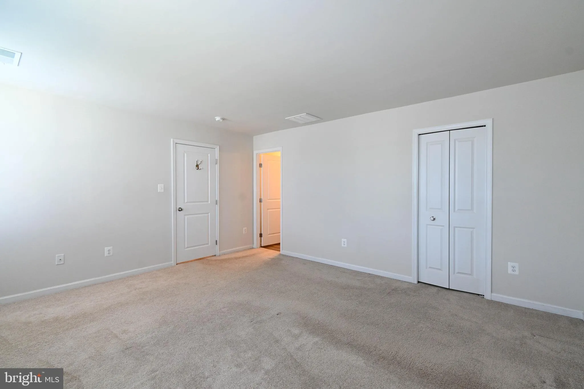 Martinsburg, West Virginia 25403, United States, 3 Bedrooms Bedrooms, ,3 BathroomsBathrooms,Residential,Contingent,35950