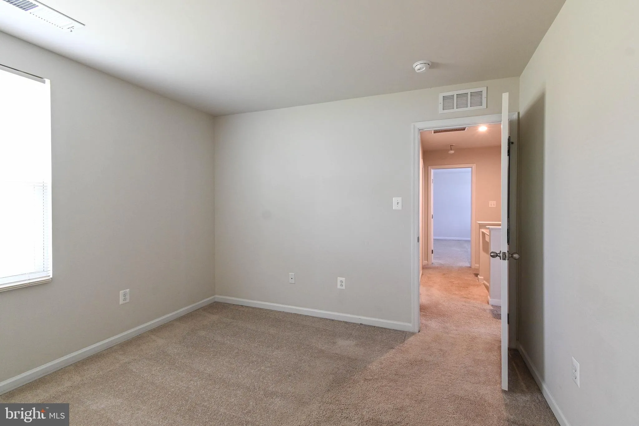 Martinsburg, West Virginia 25403, United States, 3 Bedrooms Bedrooms, ,3 BathroomsBathrooms,Residential,Contingent,35950