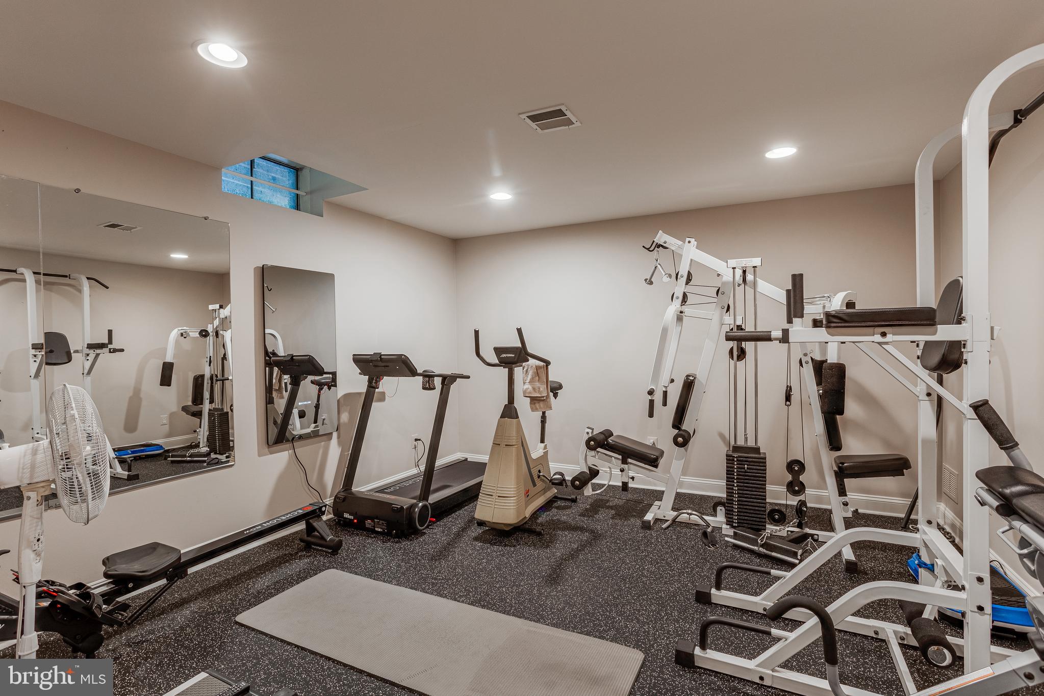 SPRINGTON CHASE - Residential