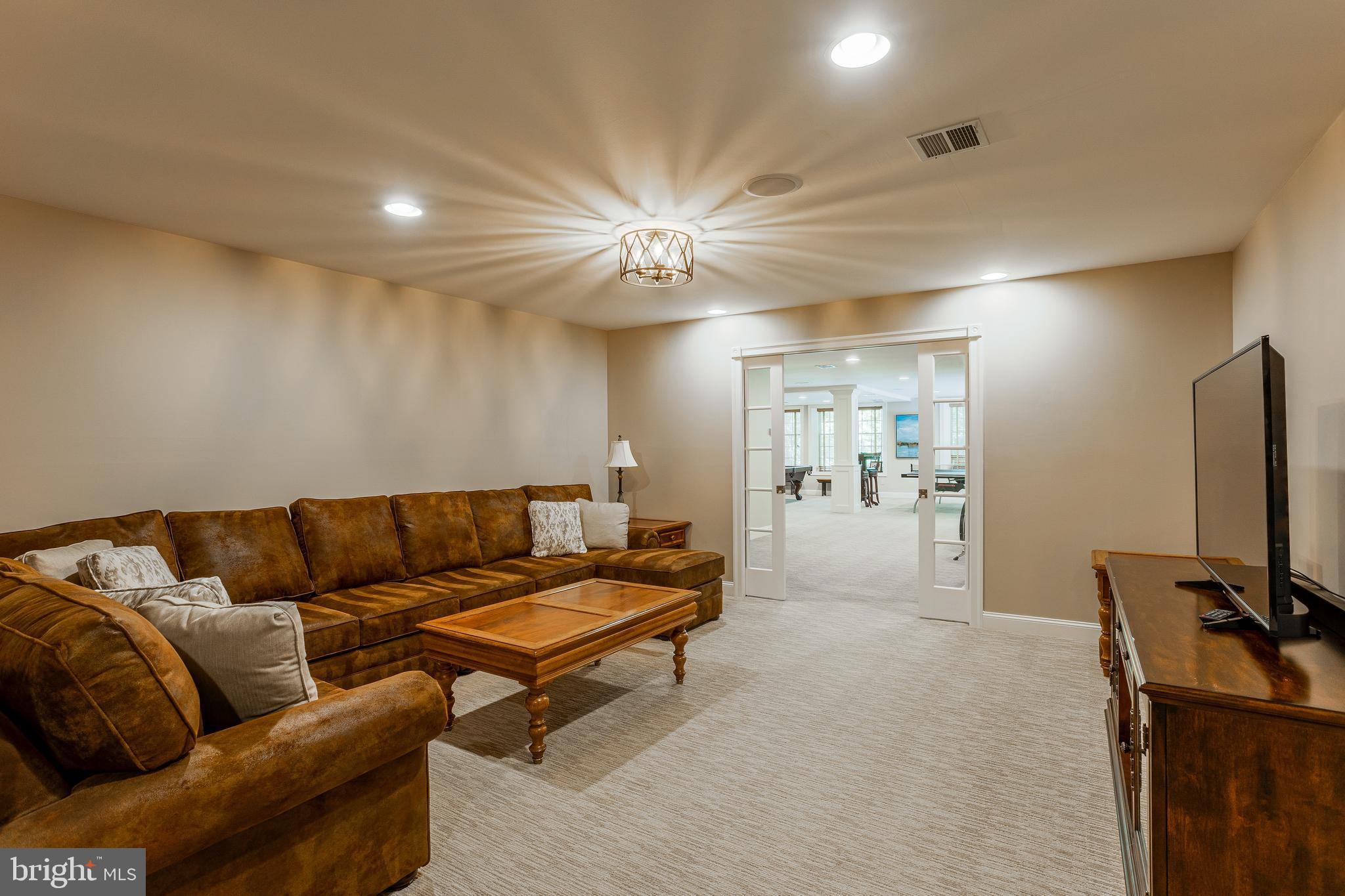 SPRINGTON CHASE - Residential