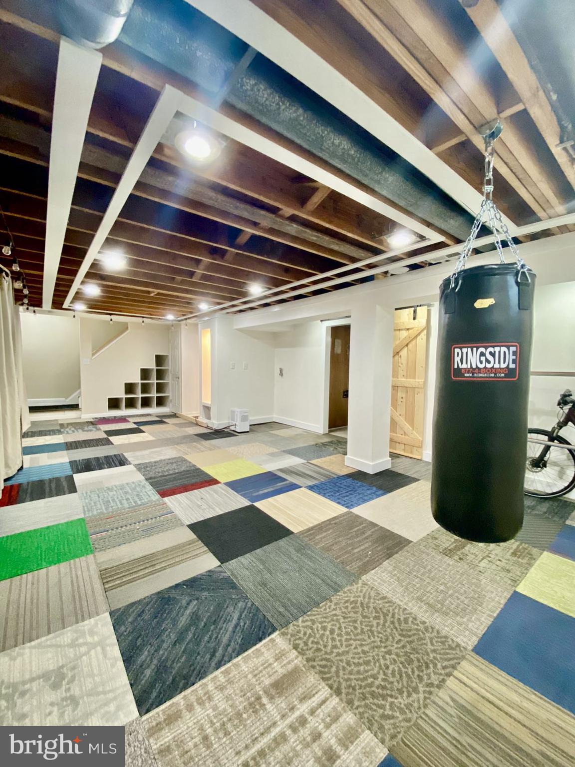 FOX HILLS - Residential Lease